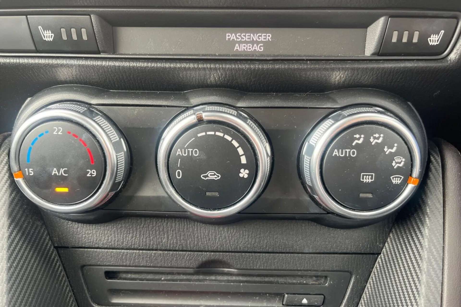 2018 MAZDA MAZDA2 2018 MAZDA MAZDA2