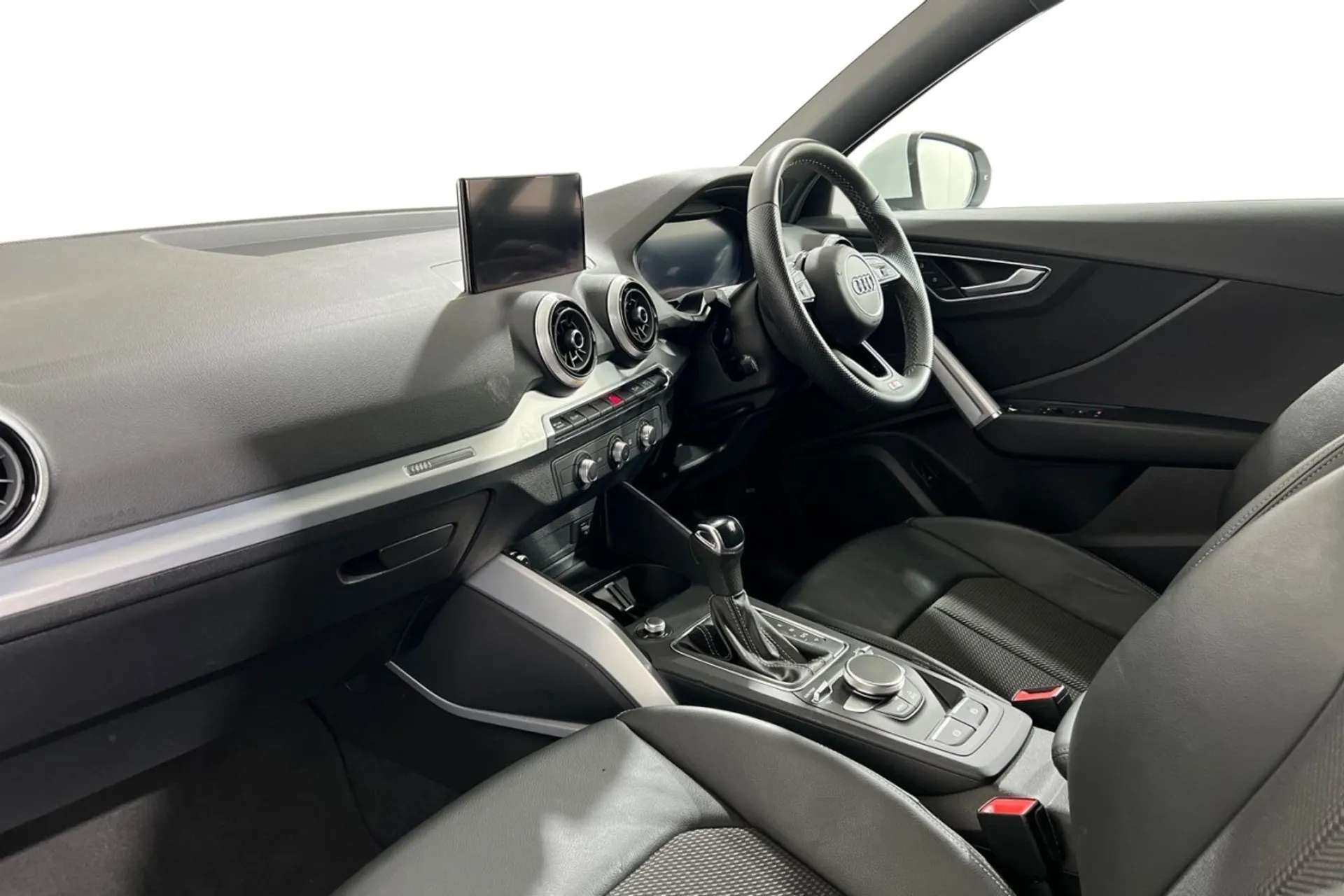 2021 AUDI Q2 2021 AUDI Q2