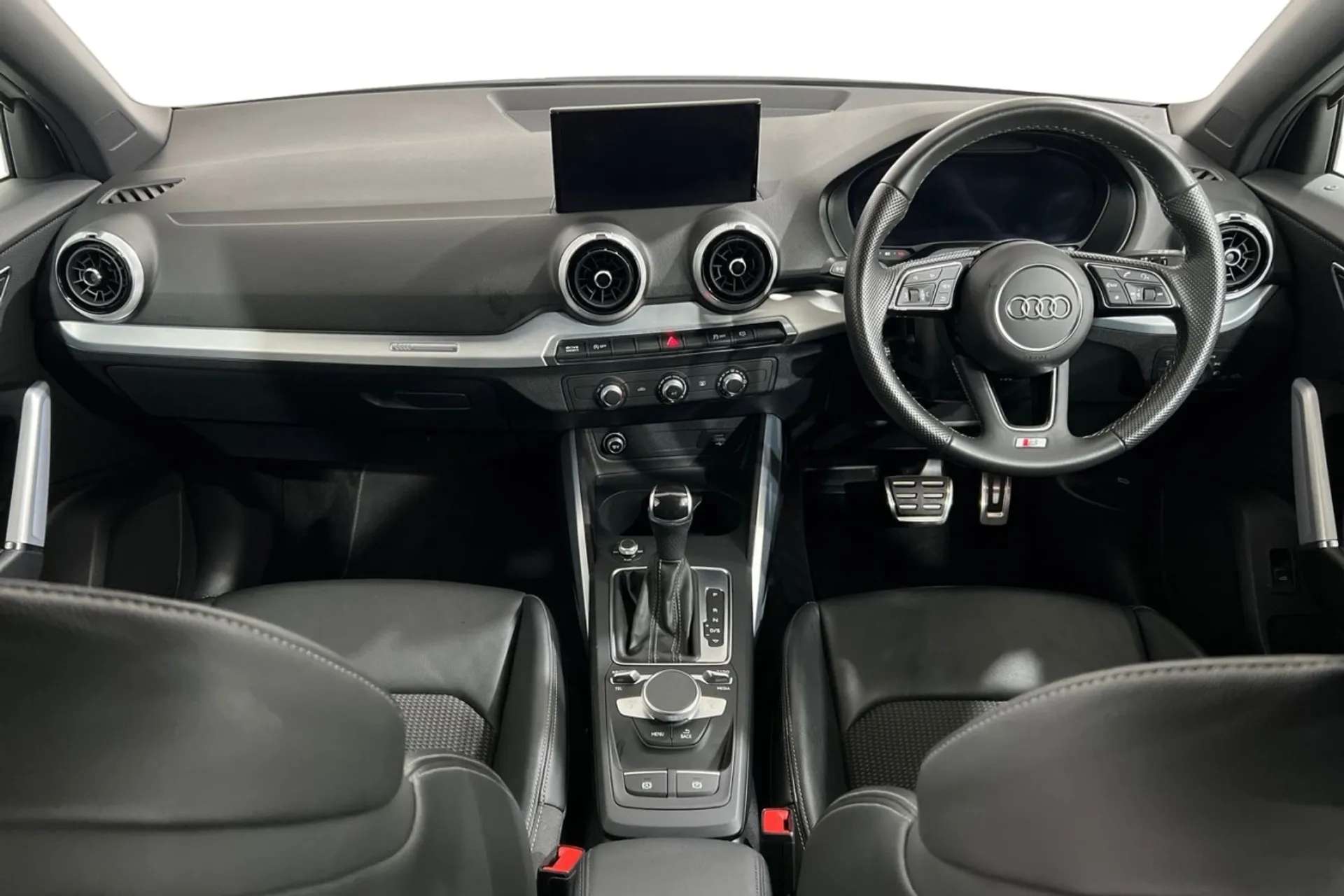 2021 AUDI Q2 2021 AUDI Q2