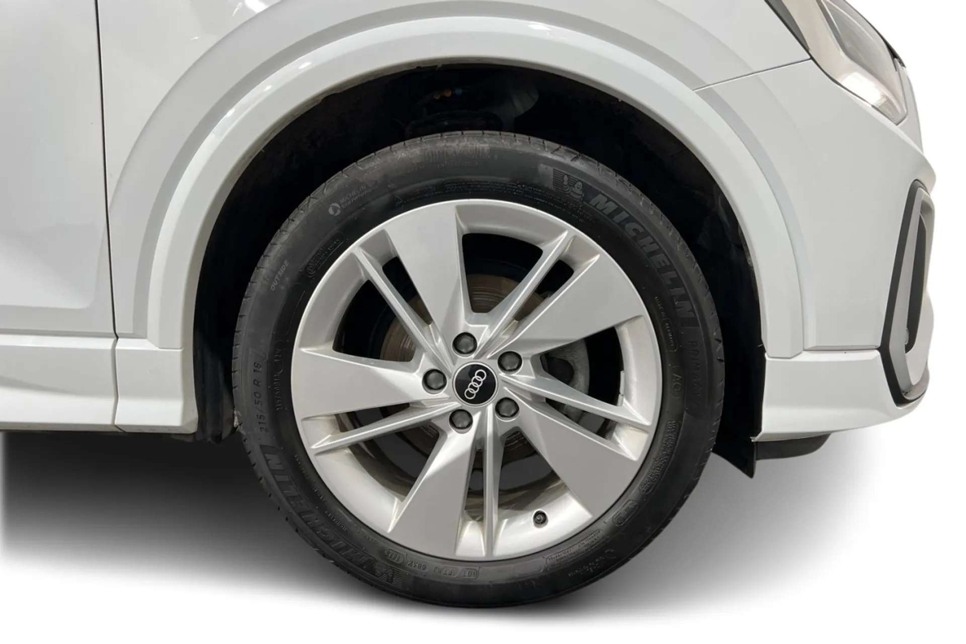 2021 AUDI Q2 2021 AUDI Q2