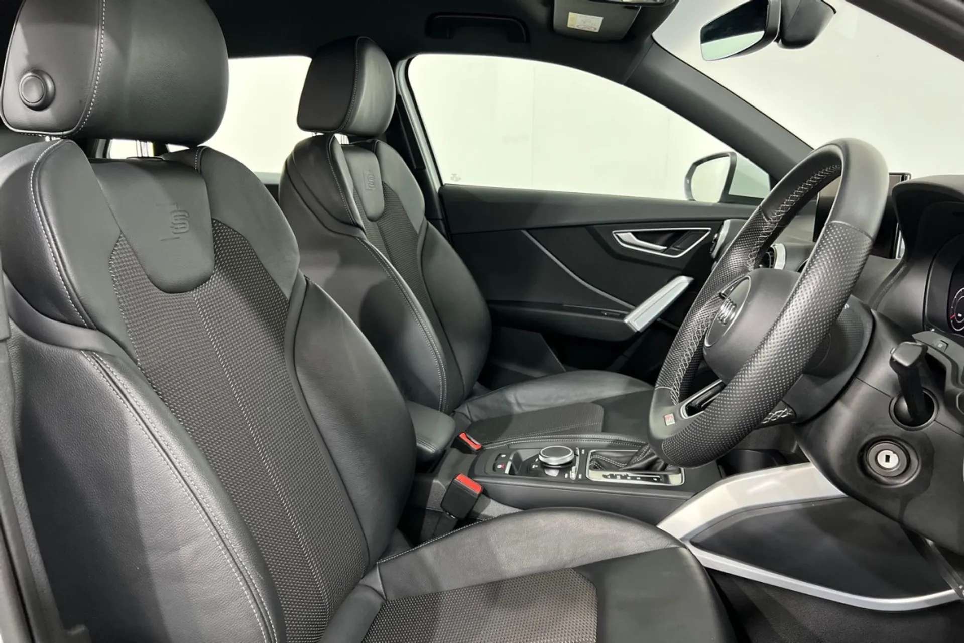 2021 AUDI Q2 2021 AUDI Q2