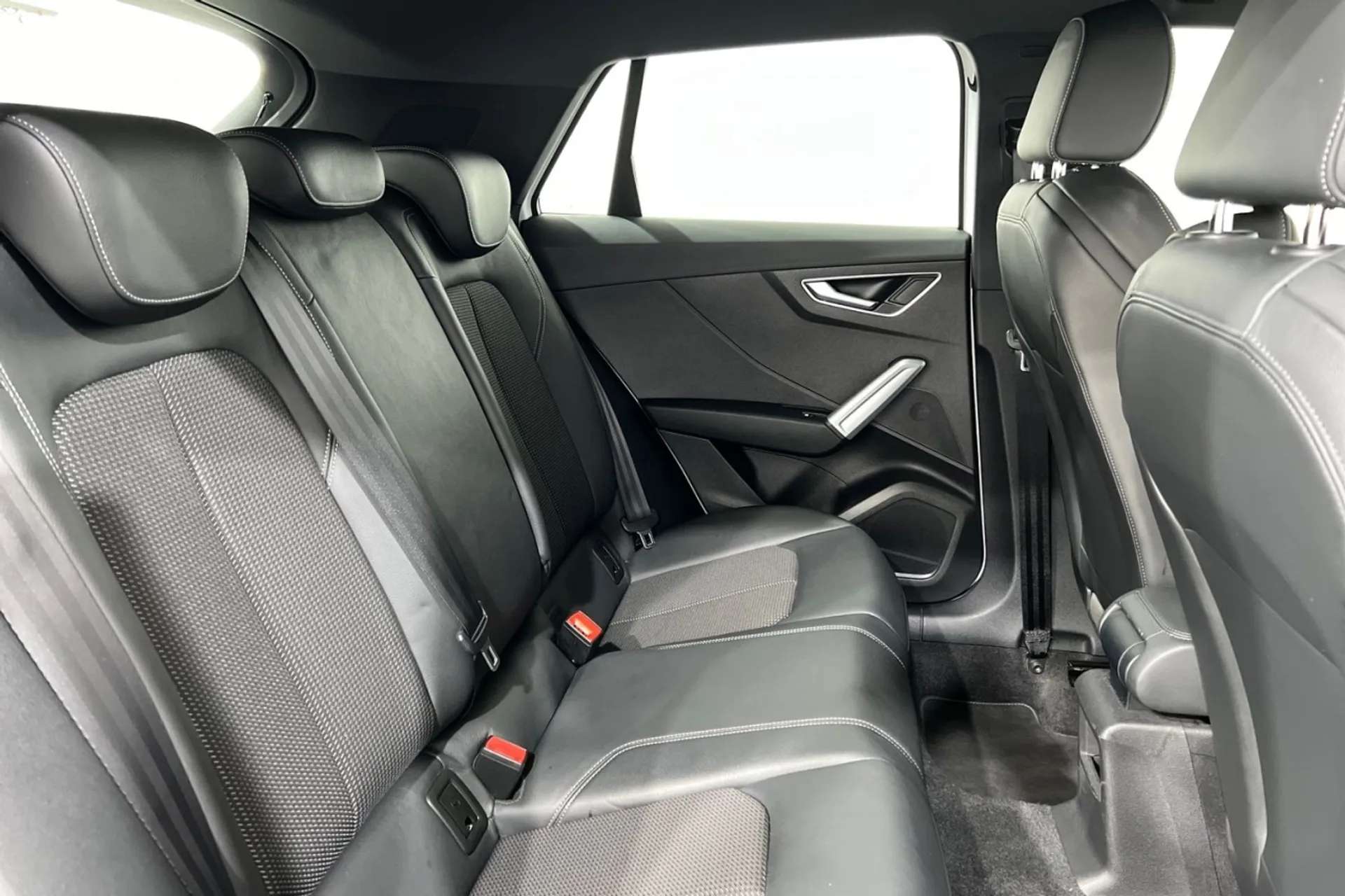 2021 AUDI Q2 2021 AUDI Q2