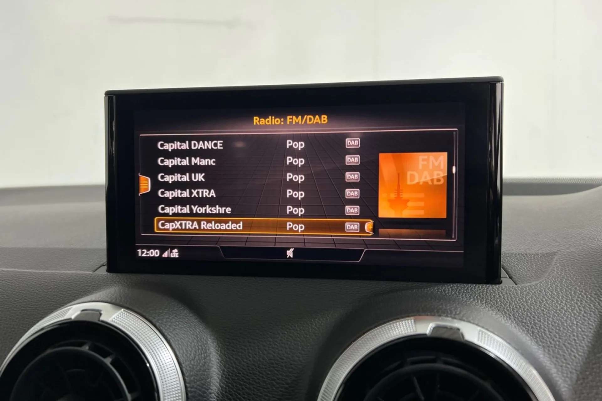 2021 AUDI Q2 2021 AUDI Q2