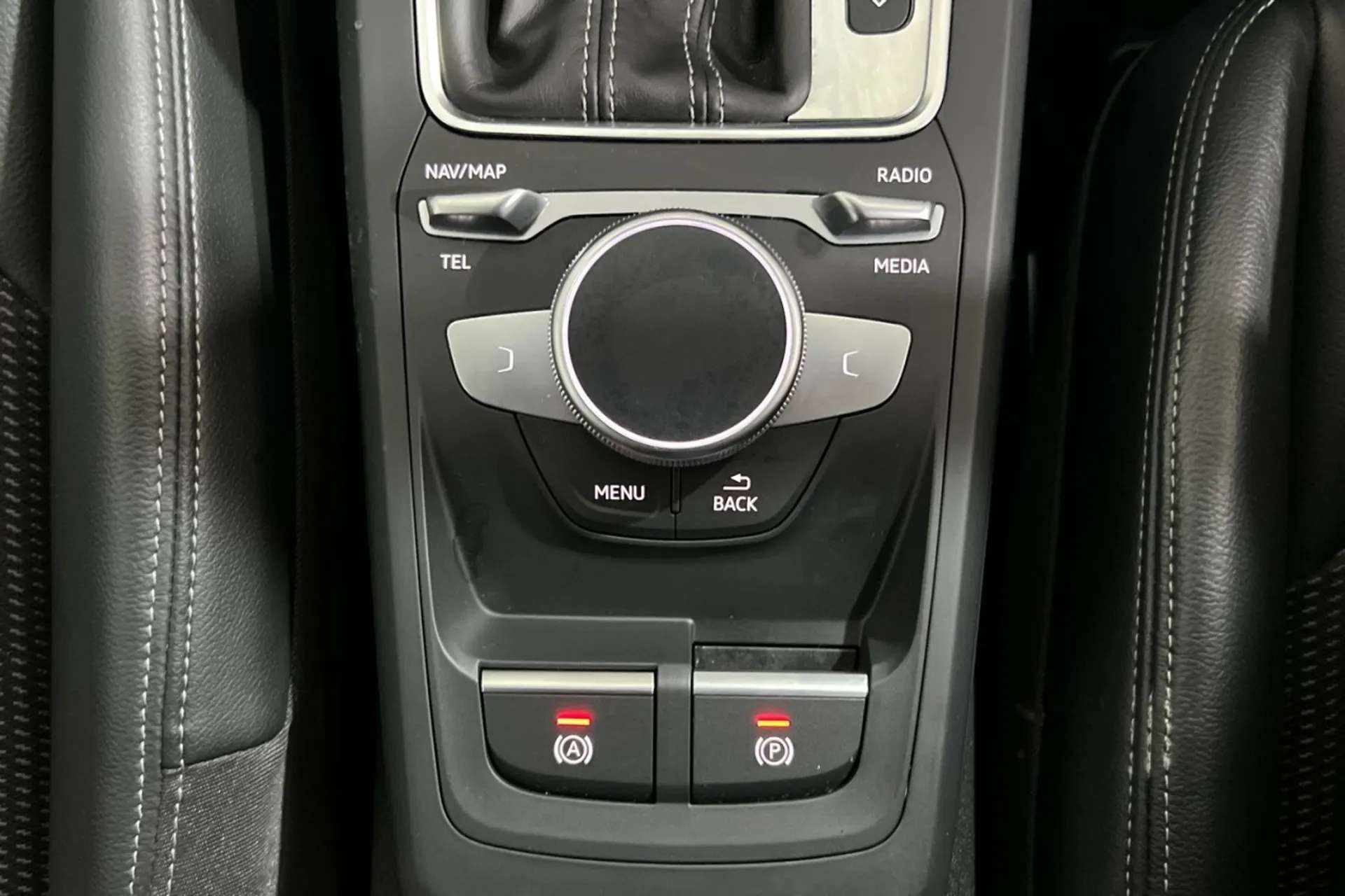 2021 AUDI Q2 2021 AUDI Q2