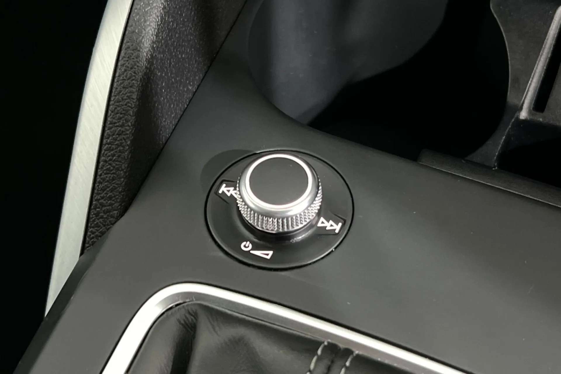 2021 AUDI Q2 2021 AUDI Q2