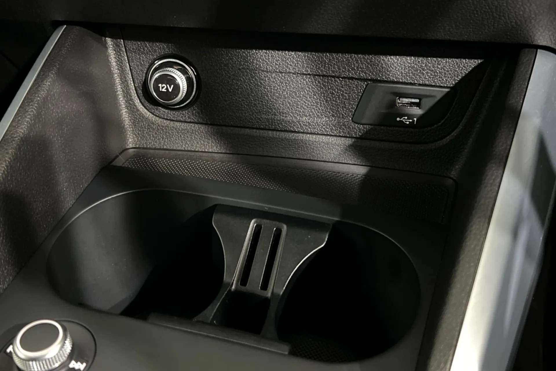 2021 AUDI Q2 2021 AUDI Q2