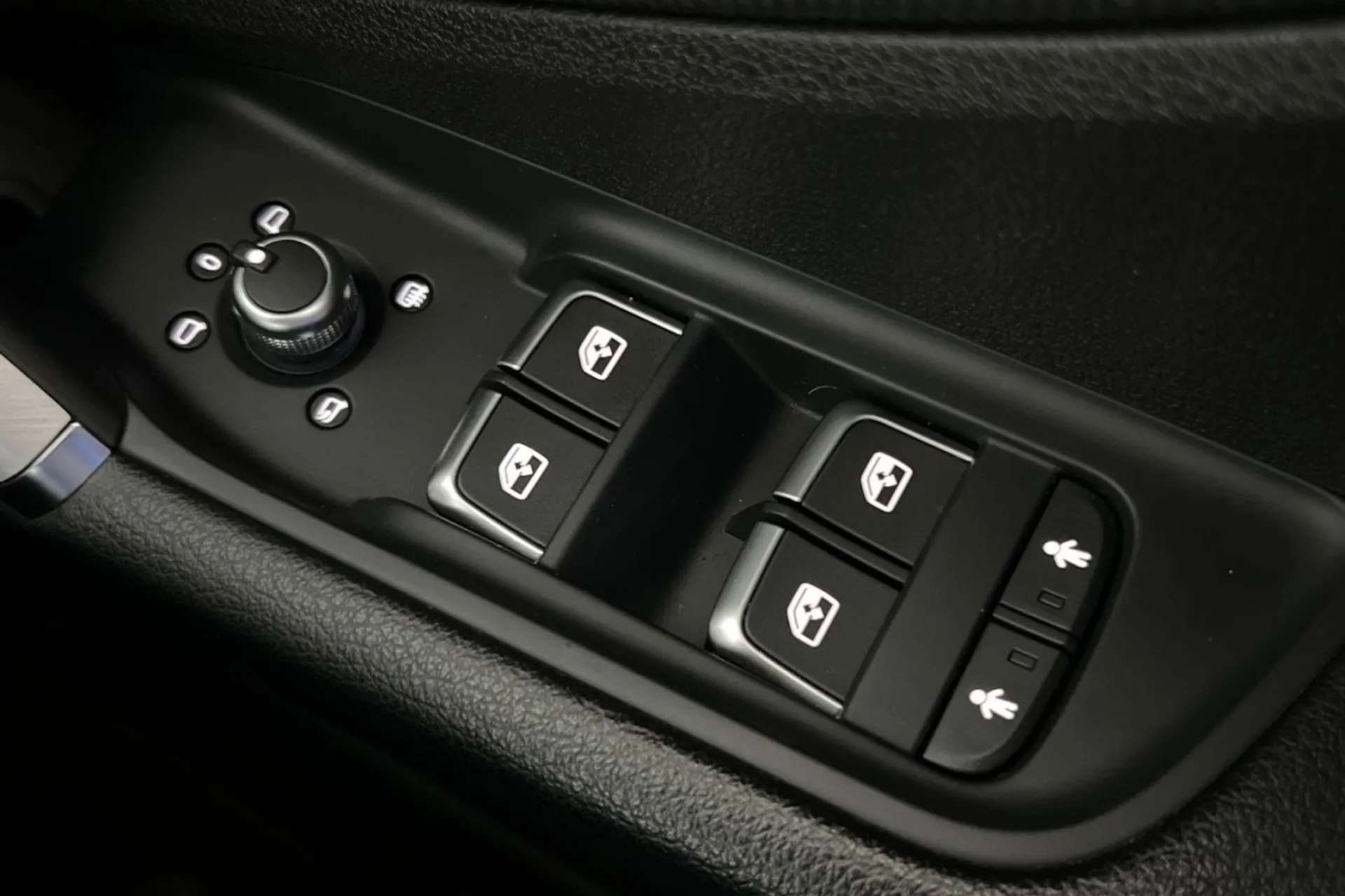 2021 AUDI Q2 2021 AUDI Q2