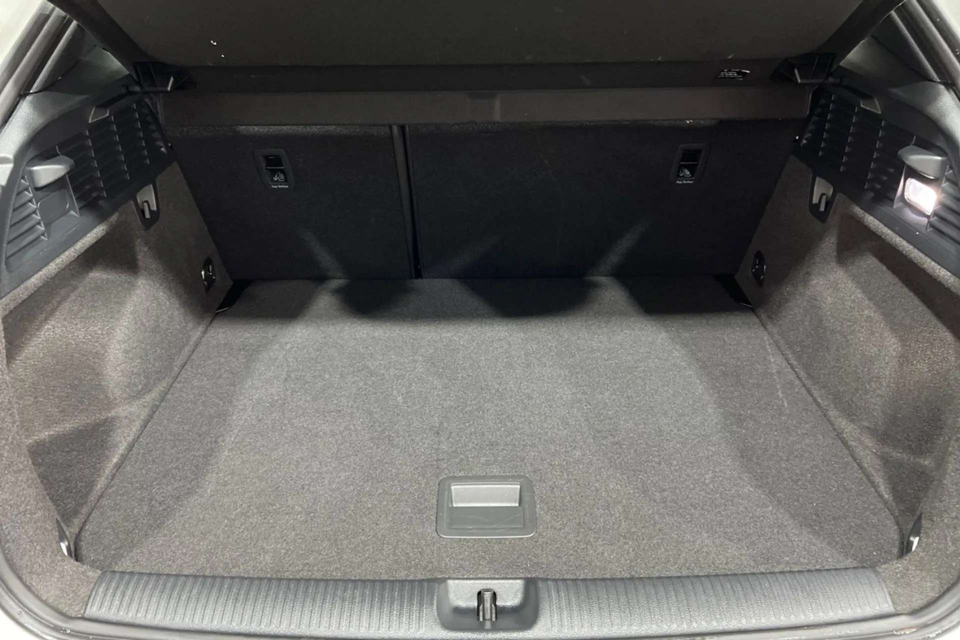 2021 AUDI Q2 2021 AUDI Q2