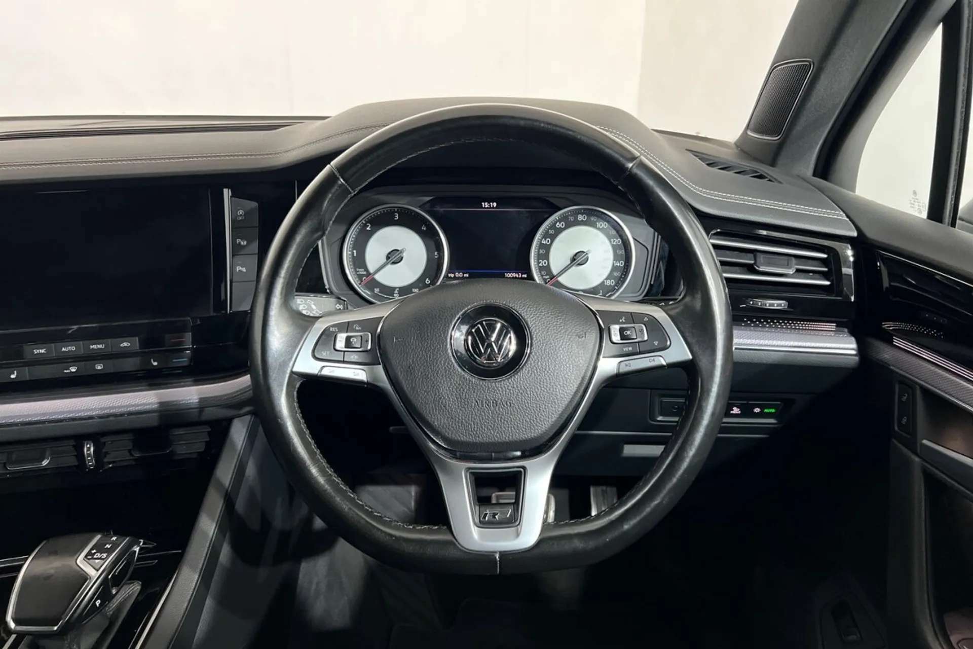 0 VOLKSWAGEN TOUAREG 0 VOLKSWAGEN TOUAREG