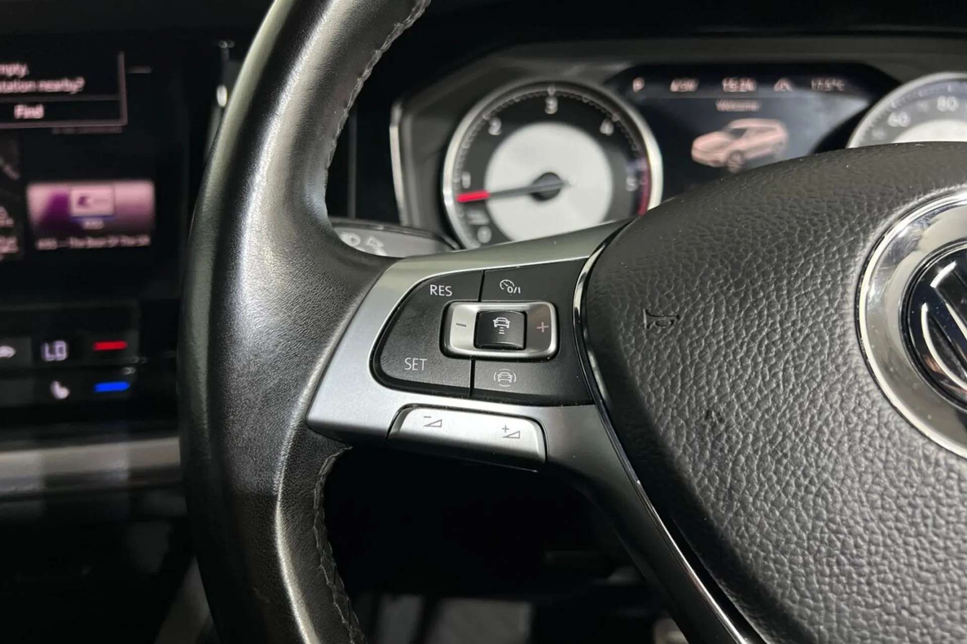 0 VOLKSWAGEN TOUAREG 0 VOLKSWAGEN TOUAREG