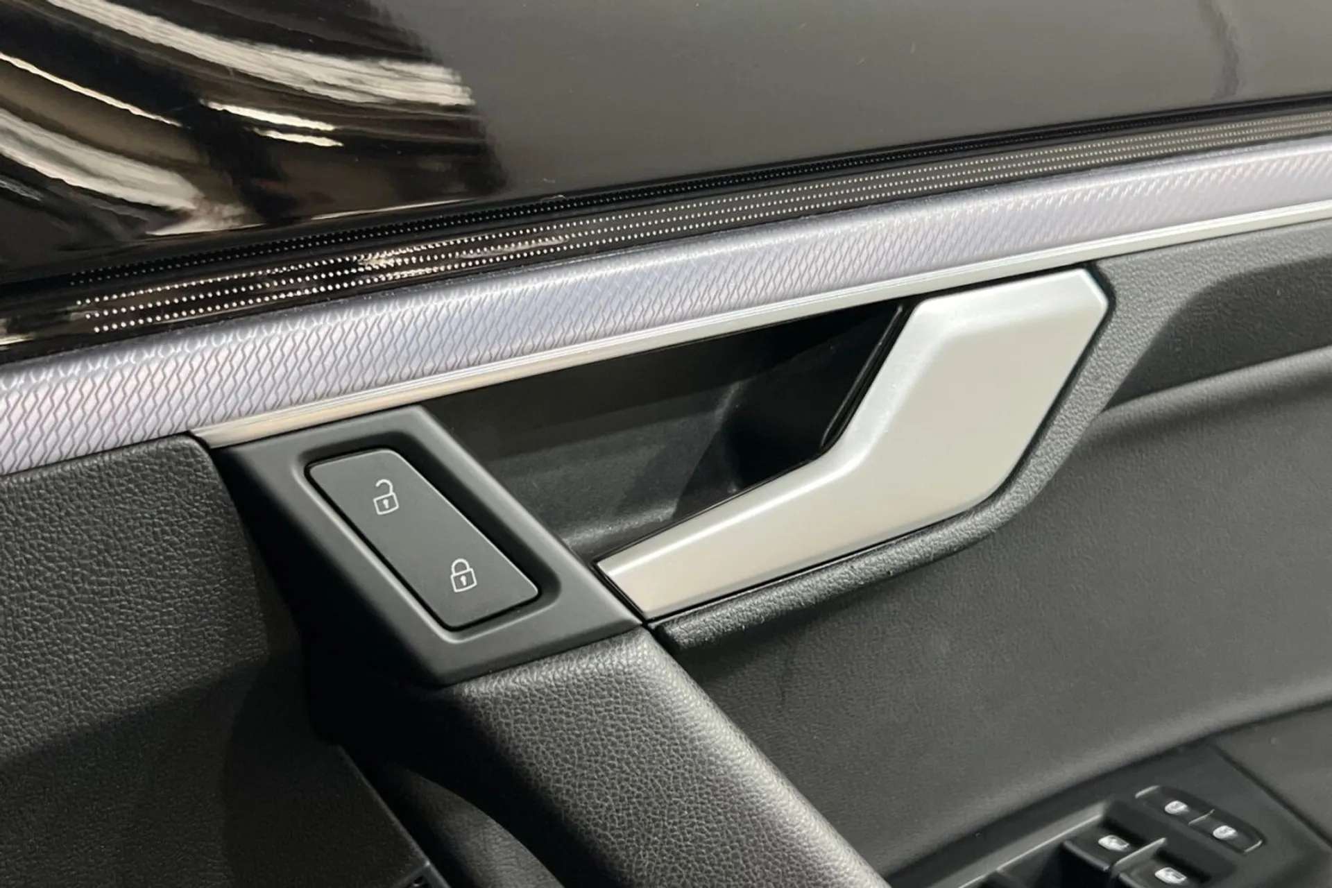 0 VOLKSWAGEN TOUAREG 0 VOLKSWAGEN TOUAREG