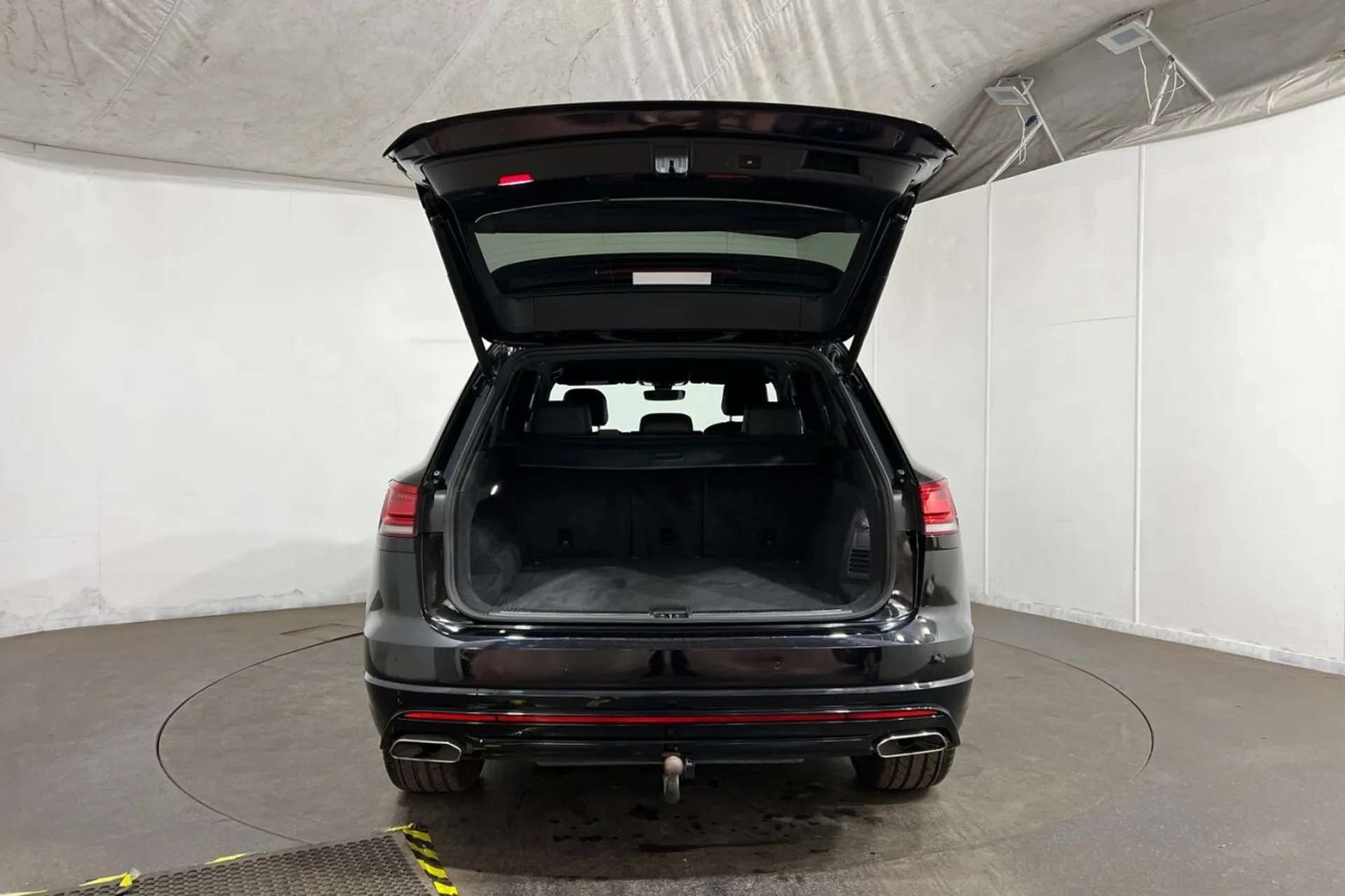 0 VOLKSWAGEN TOUAREG 0 VOLKSWAGEN TOUAREG