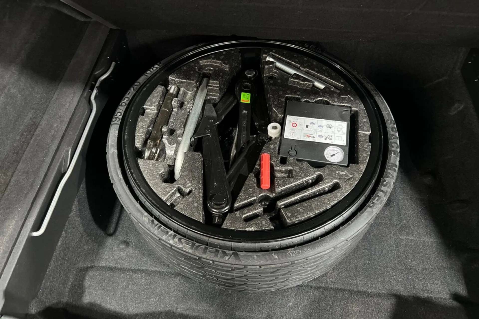 0 VOLKSWAGEN TOUAREG 0 VOLKSWAGEN TOUAREG