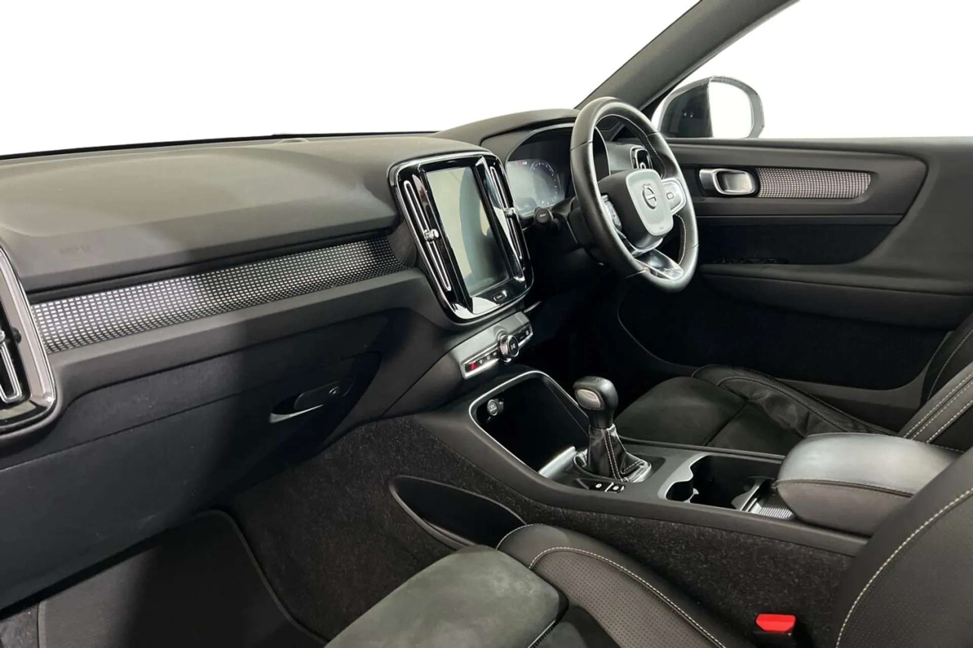 0 VOLVO XC40 0 VOLVO XC40