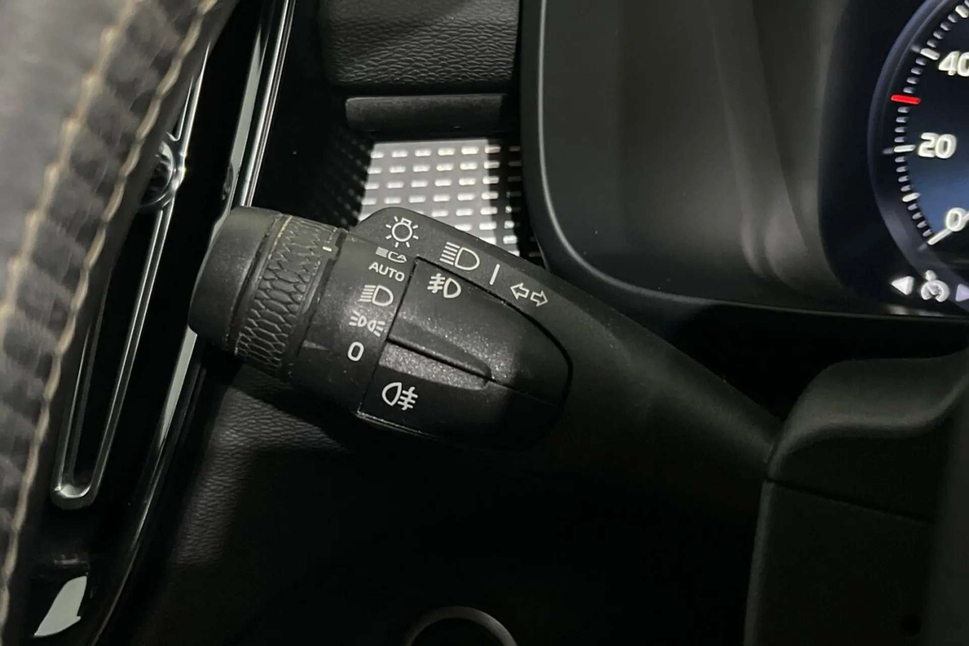 0 VOLVO XC40 0 VOLVO XC40