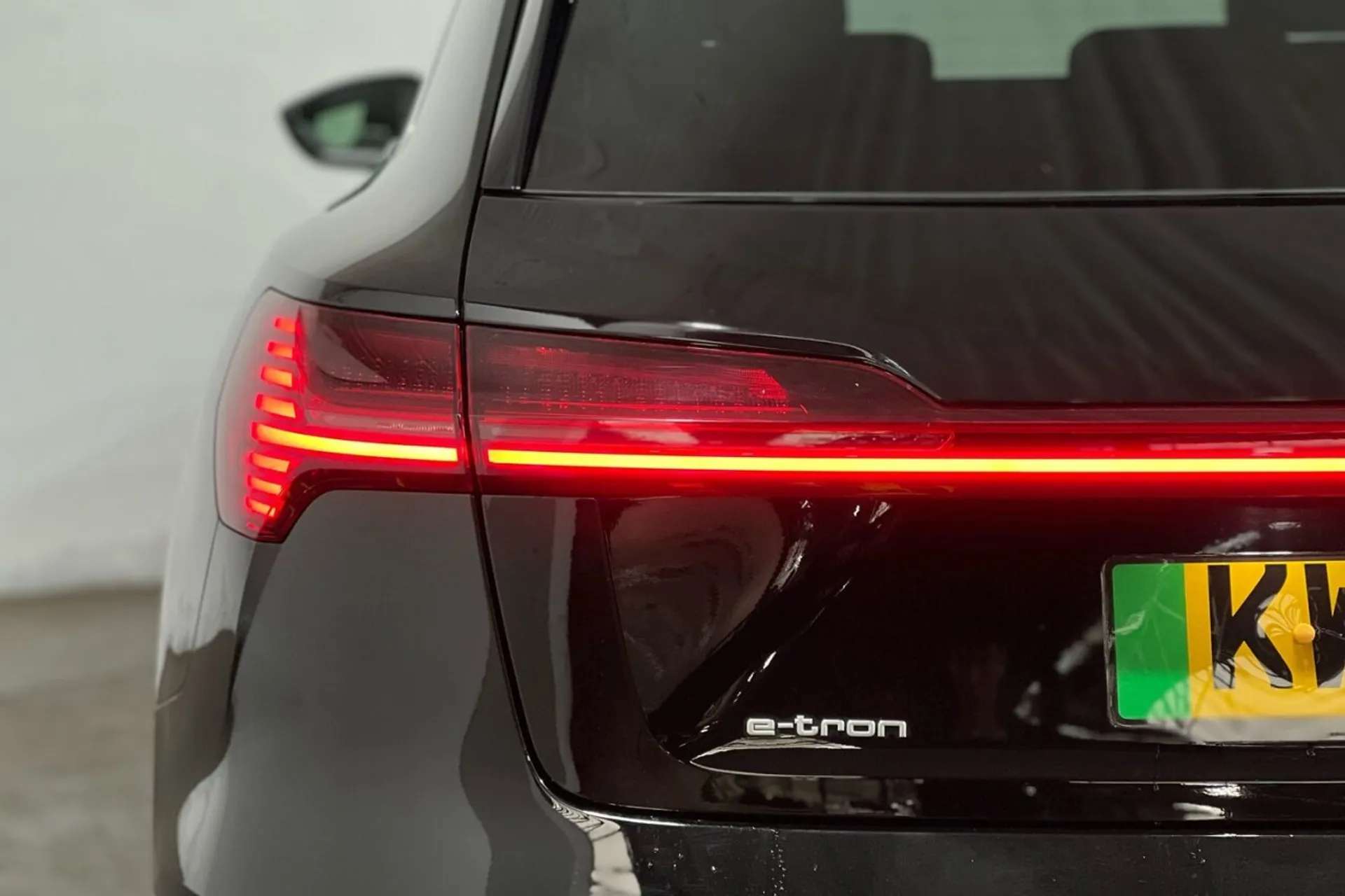 2020 AUDI E-TRON 2020 AUDI E-TRON
