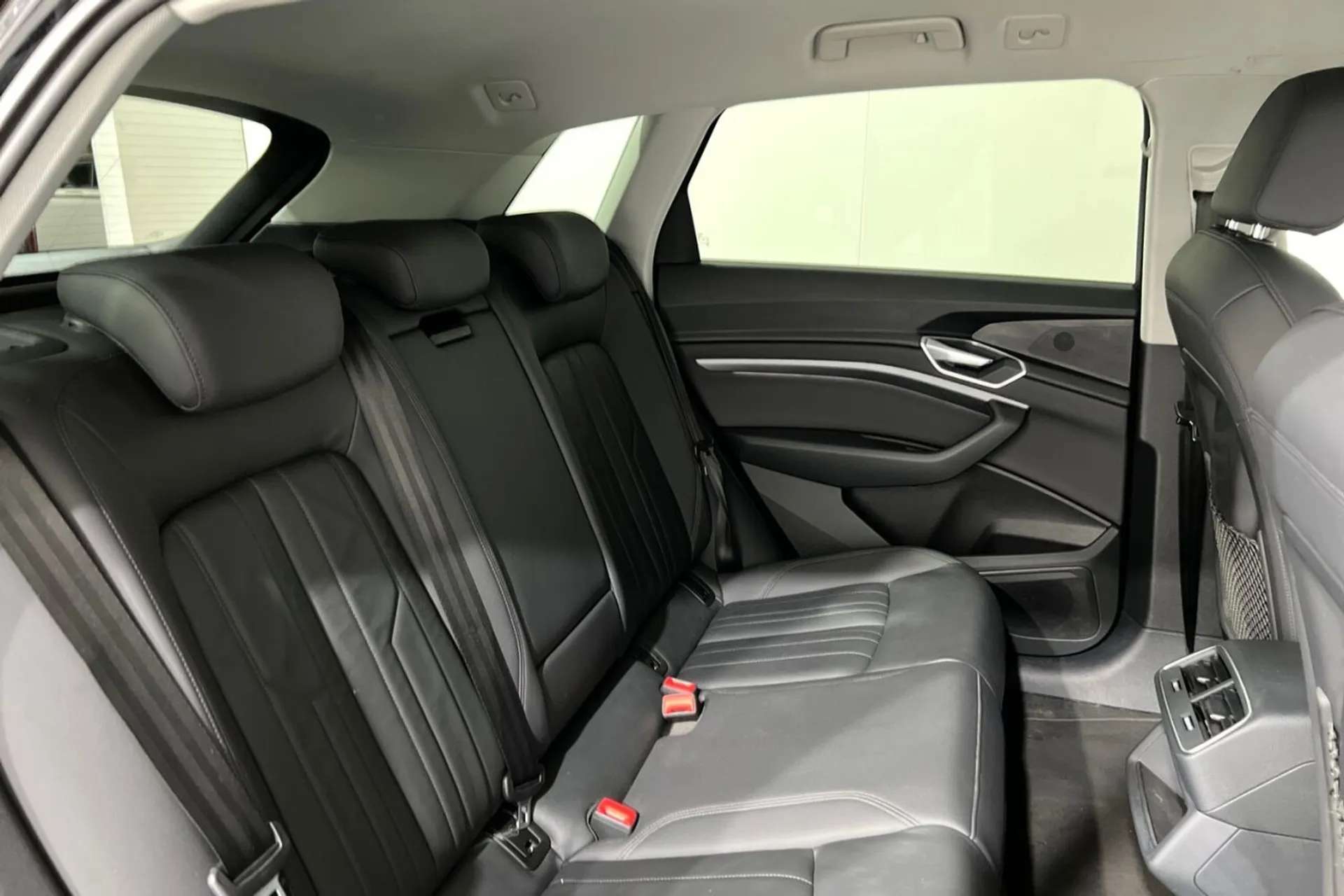 2020 AUDI E-TRON 2020 AUDI E-TRON