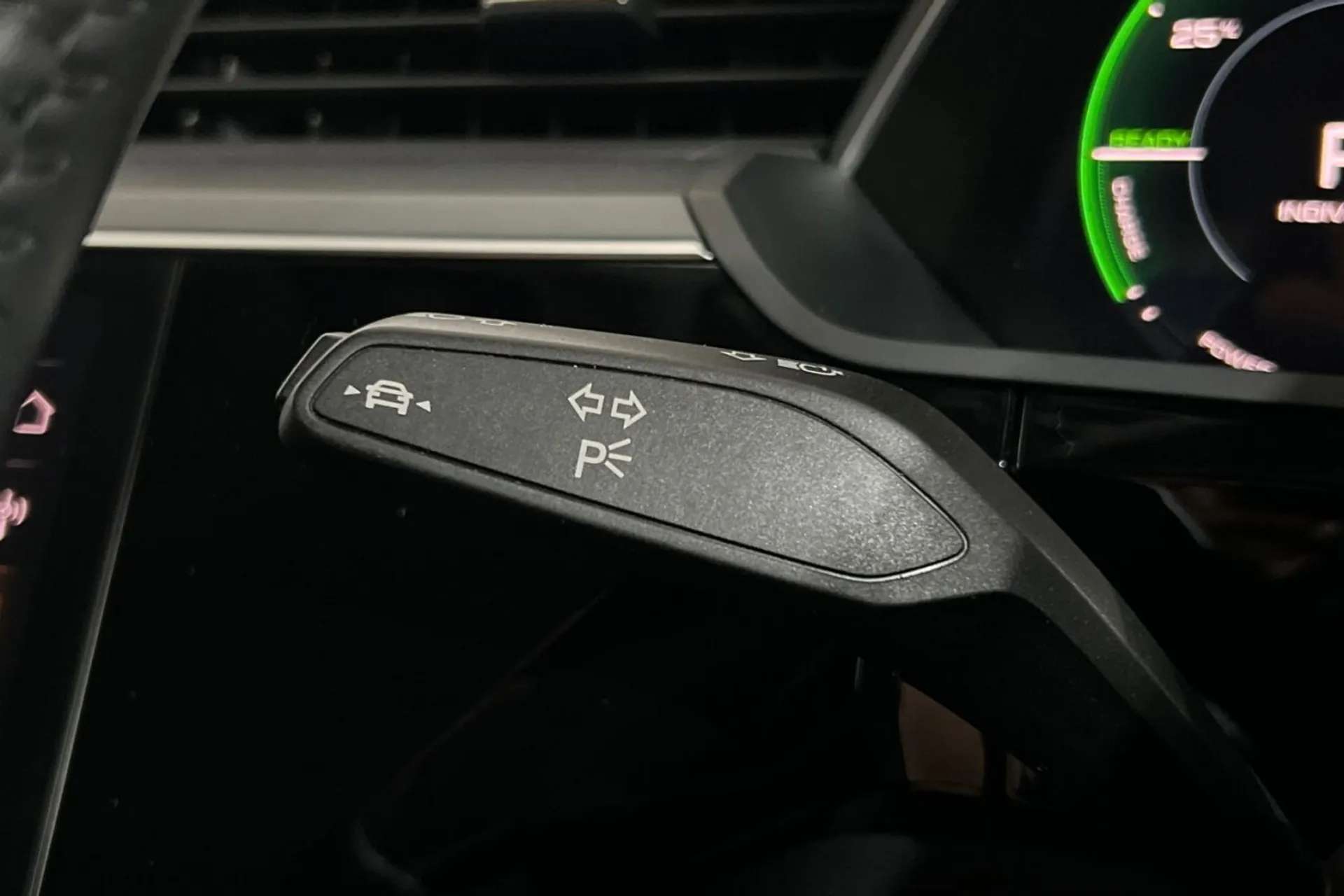 2020 AUDI E-TRON 2020 AUDI E-TRON