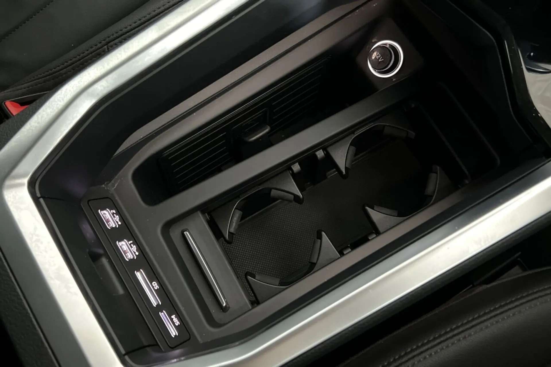 2020 AUDI E-TRON 2020 AUDI E-TRON