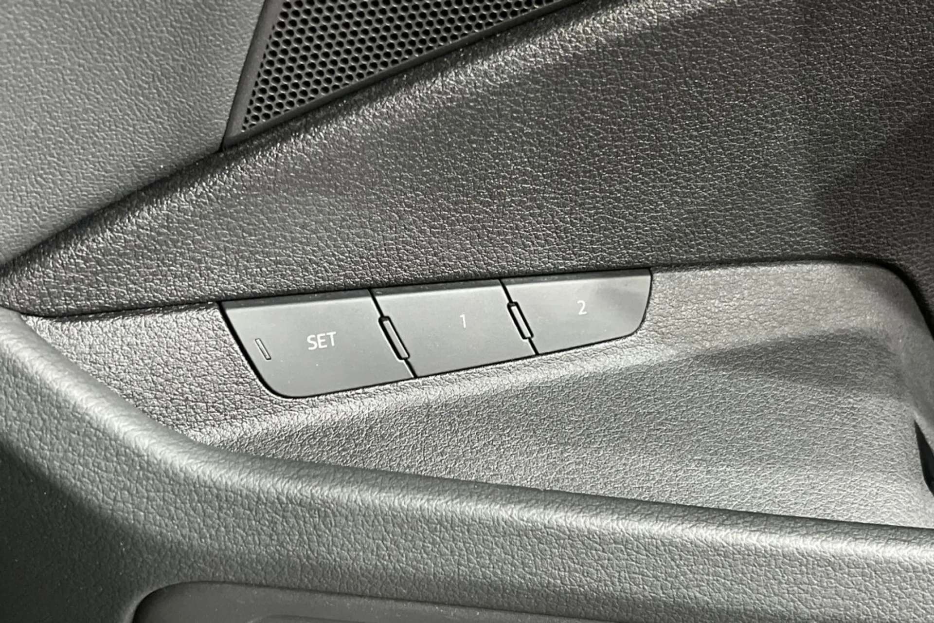 2020 AUDI E-TRON 2020 AUDI E-TRON