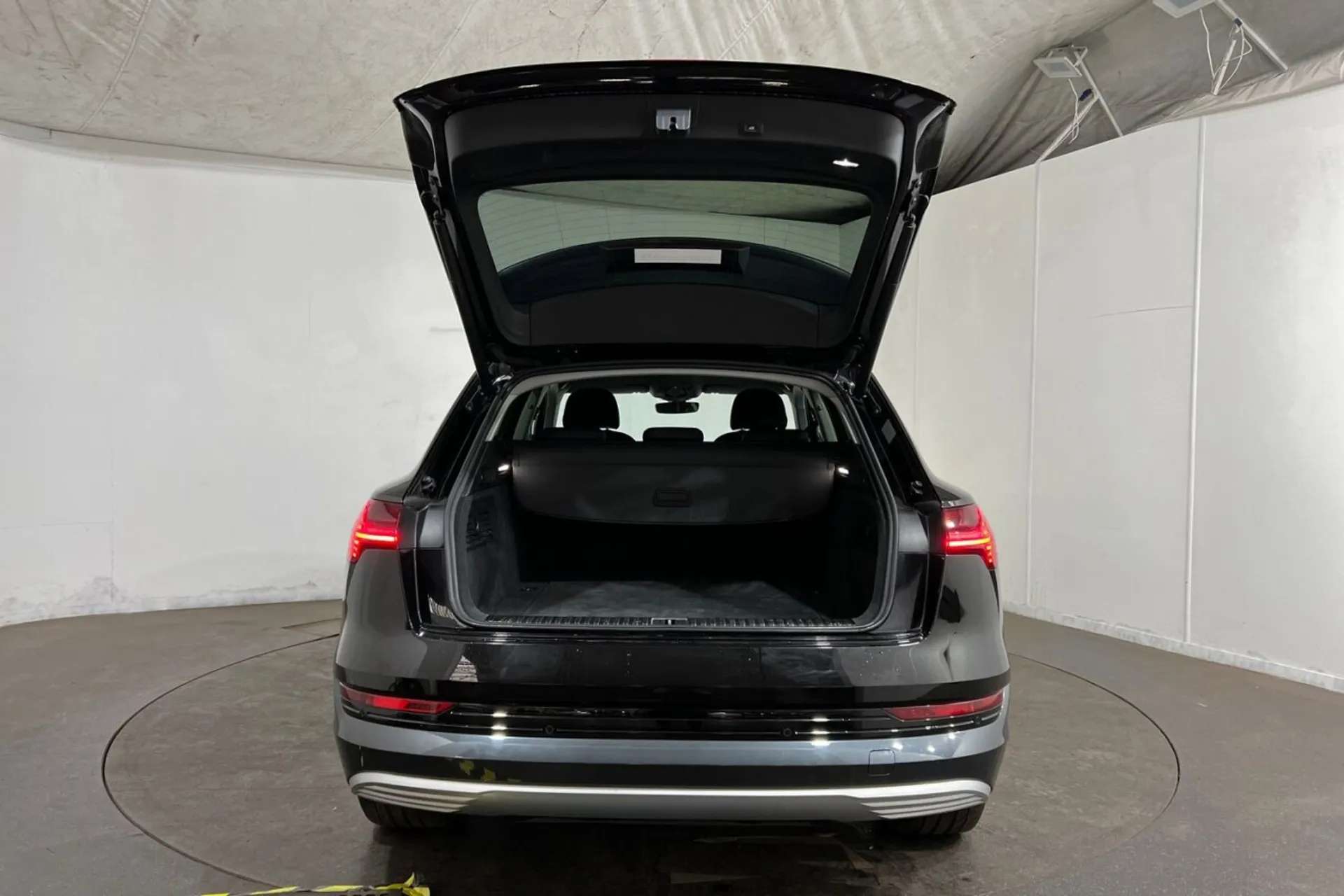 2020 AUDI E-TRON 2020 AUDI E-TRON