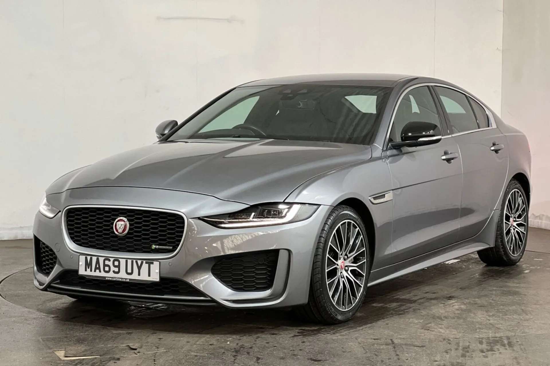 2019 JAGUAR XE 2019 JAGUAR XE