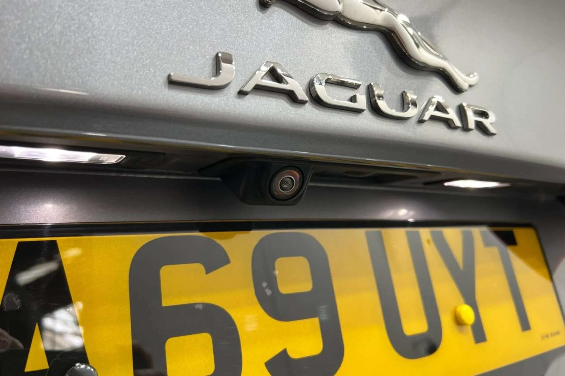 2019 JAGUAR XE 2019 JAGUAR XE