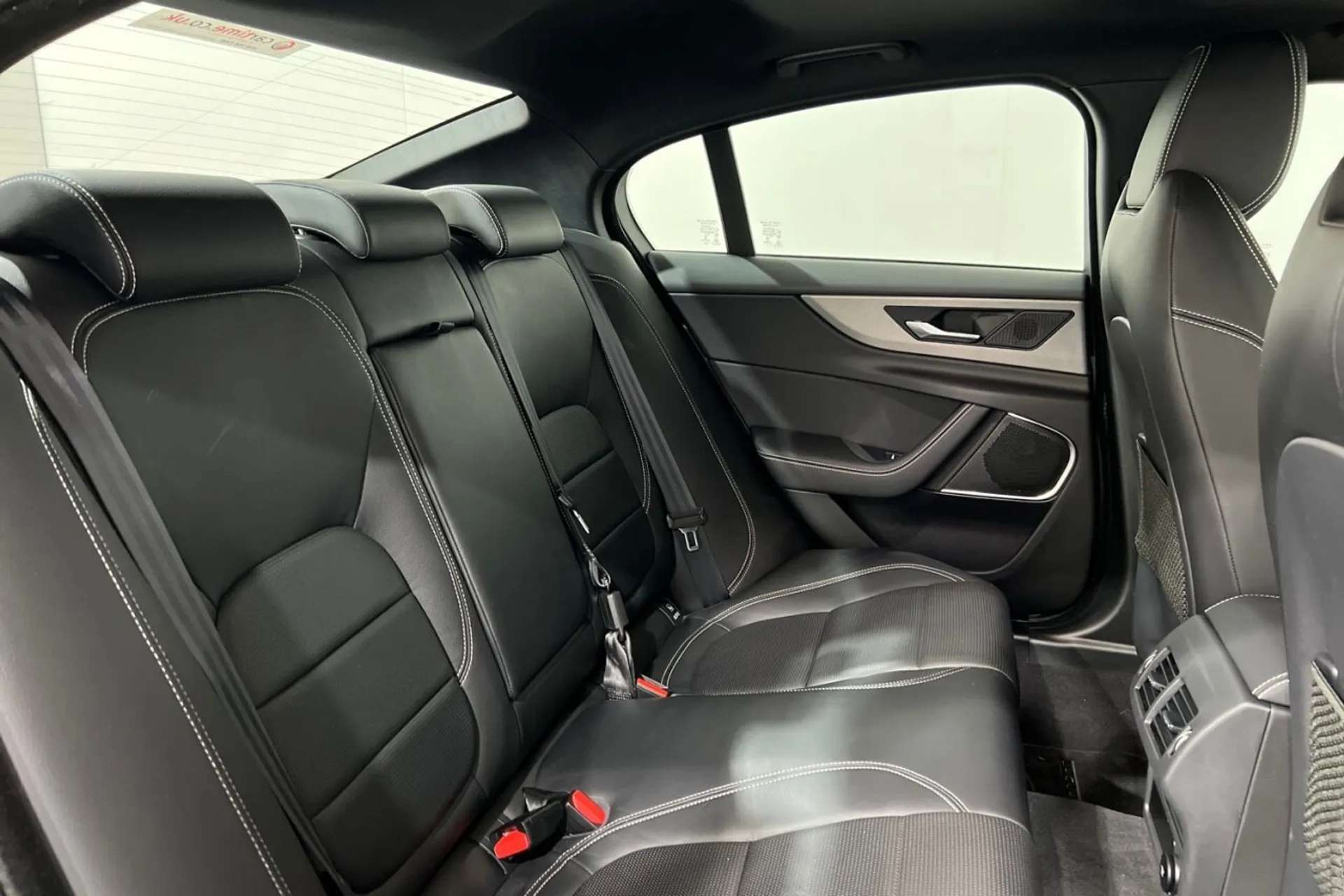 2019 JAGUAR XE 2019 JAGUAR XE