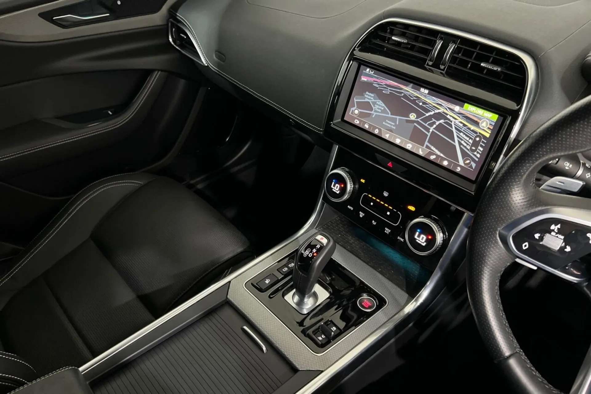 2019 JAGUAR XE 2019 JAGUAR XE