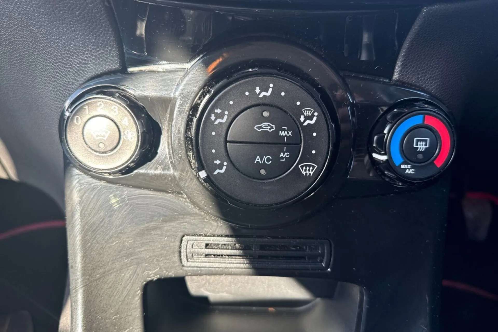 2015 FORD FIESTA 2015 FORD FIESTA