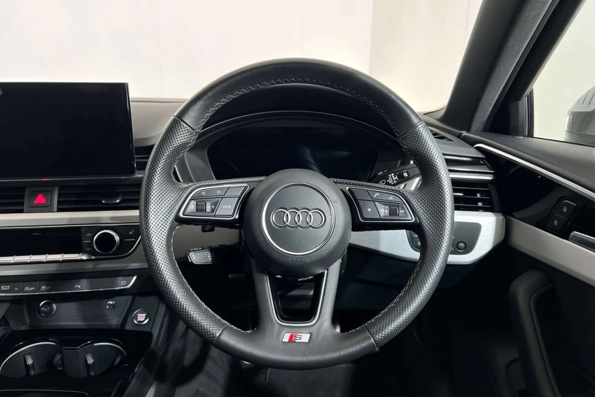 2022 AUDI A4 2022 AUDI A4