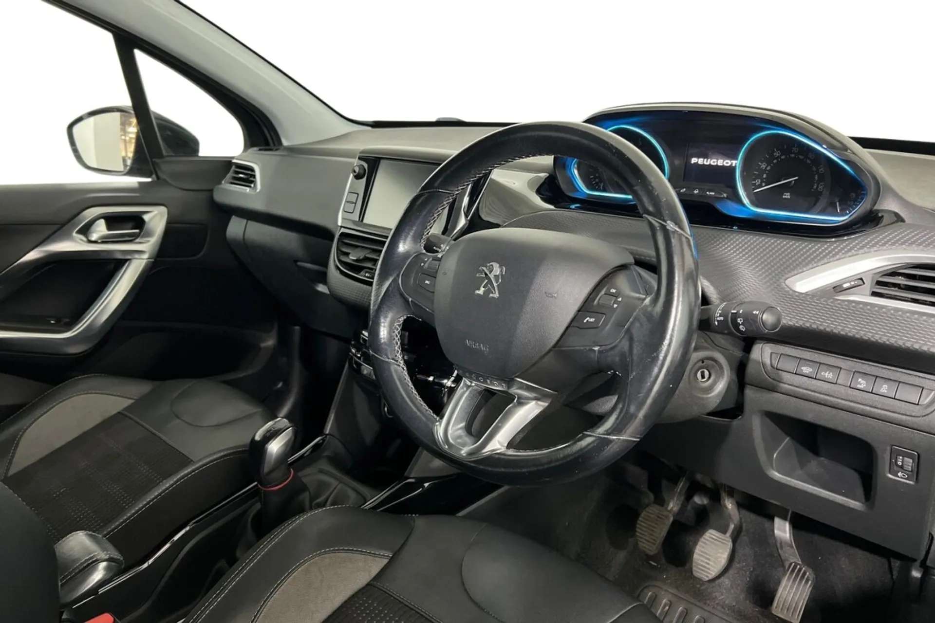 2016 PEUGEOT 2008 2016 PEUGEOT 2008