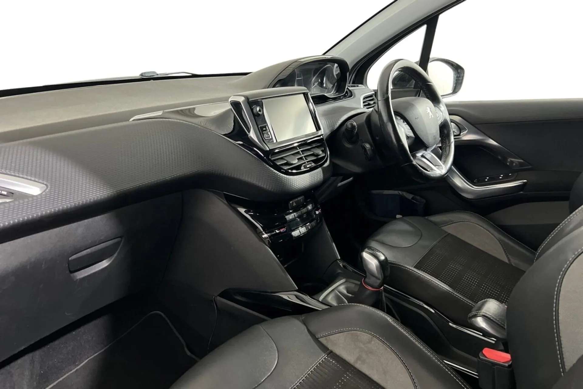2016 PEUGEOT 2008 2016 PEUGEOT 2008