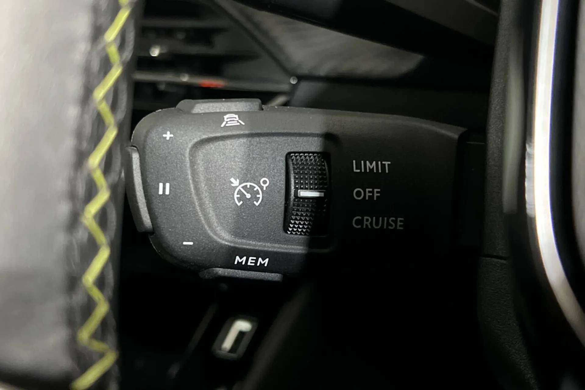 2020 PEUGEOT 208 2020 PEUGEOT 208