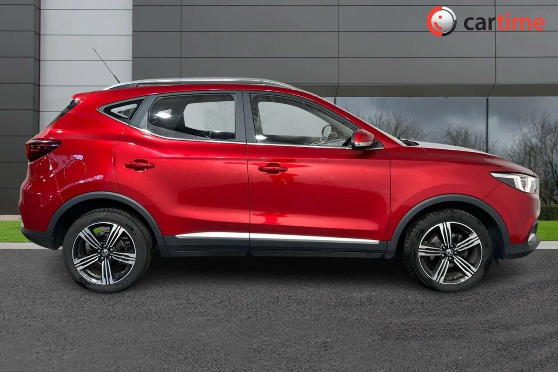 A 2020 MG MG ZS 1.0 EXCLUSIVE 5d 110 BHP Apple CarPlay, Rear View Camera, Bluetooth/AUX/USB, 8In Touchscreen, Air Conditioning Dynamic Red, 17-Inch Alloy Wheels A 2020 MG MG ZS 1.0 EXCLUSIVE 5d 110 BHP Apple CarPlay, Rear View Camera, Bluetooth/AUX/USB, 8In Touchscreen, Air Conditioning Dynamic Red, 17-Inch Alloy Wheels