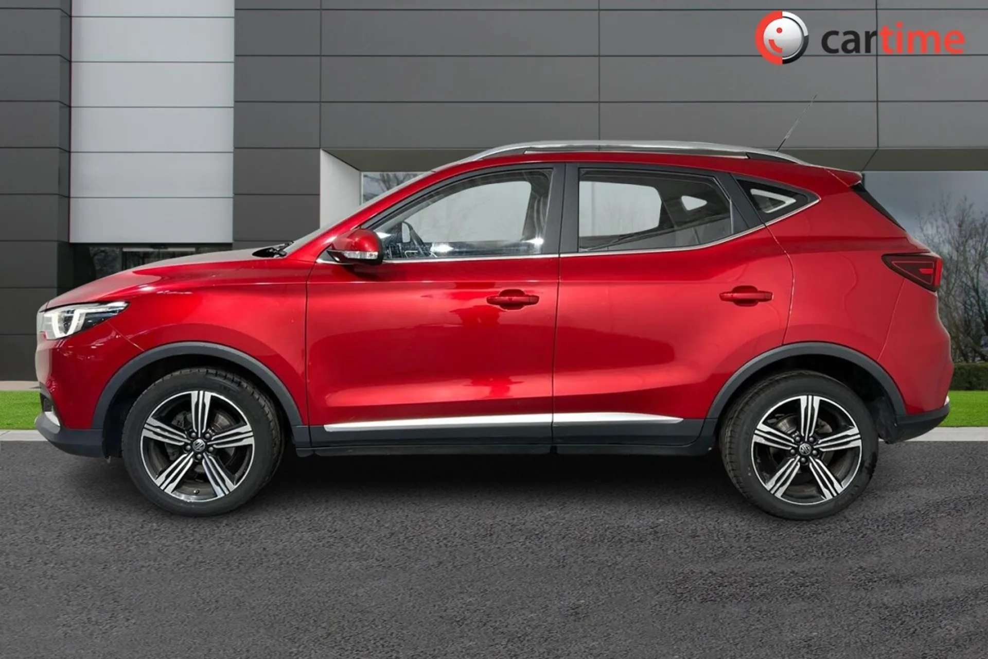 A 2020 MG MG ZS 1.0 EXCLUSIVE 5d 110 BHP Apple CarPlay, Rear View Camera, Bluetooth/AUX/USB, 8In Touchscreen, Air Conditioning Dynamic Red, 17-Inch Alloy Wheels A 2020 MG MG ZS 1.0 EXCLUSIVE 5d 110 BHP Apple CarPlay, Rear View Camera, Bluetooth/AUX/USB, 8In Touchscreen, Air Conditioning Dynamic Red, 17-Inch Alloy Wheels