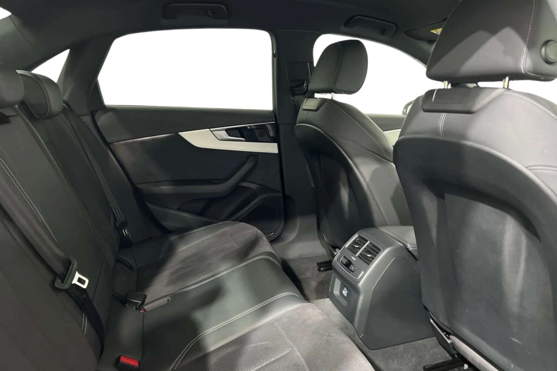 2022 AUDI A4 2022 AUDI A4