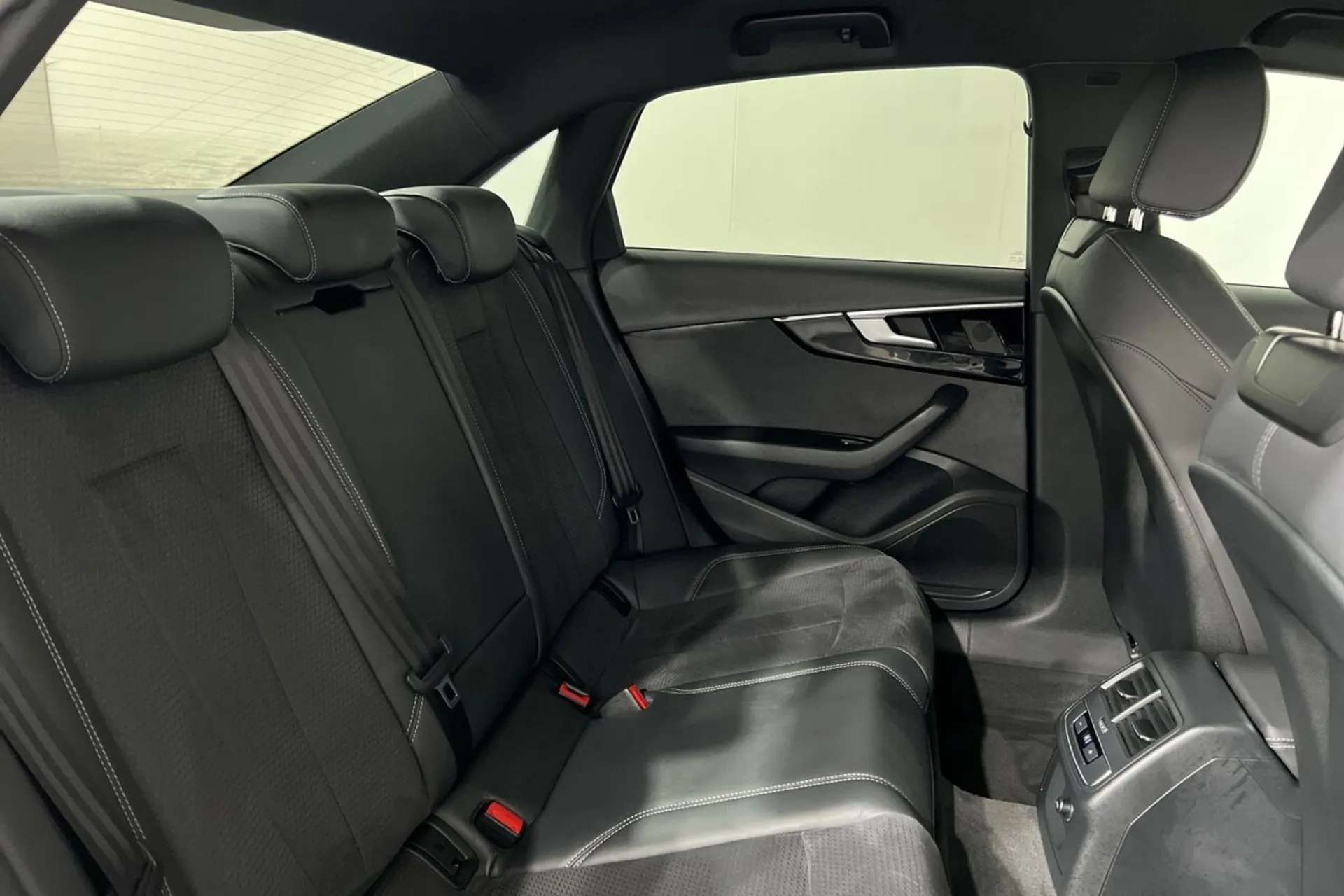 2022 AUDI A4 2022 AUDI A4