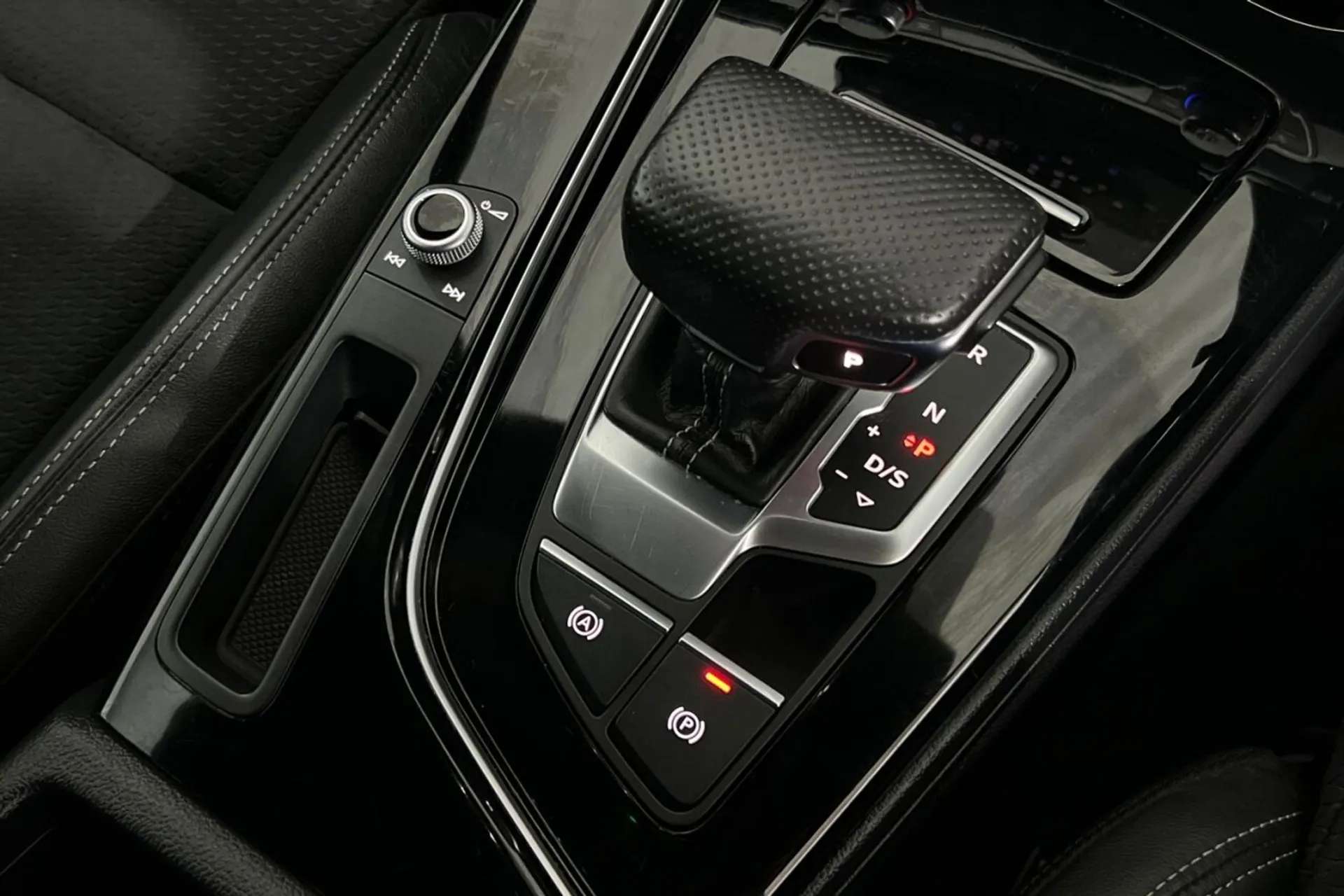 2022 AUDI A4 2022 AUDI A4