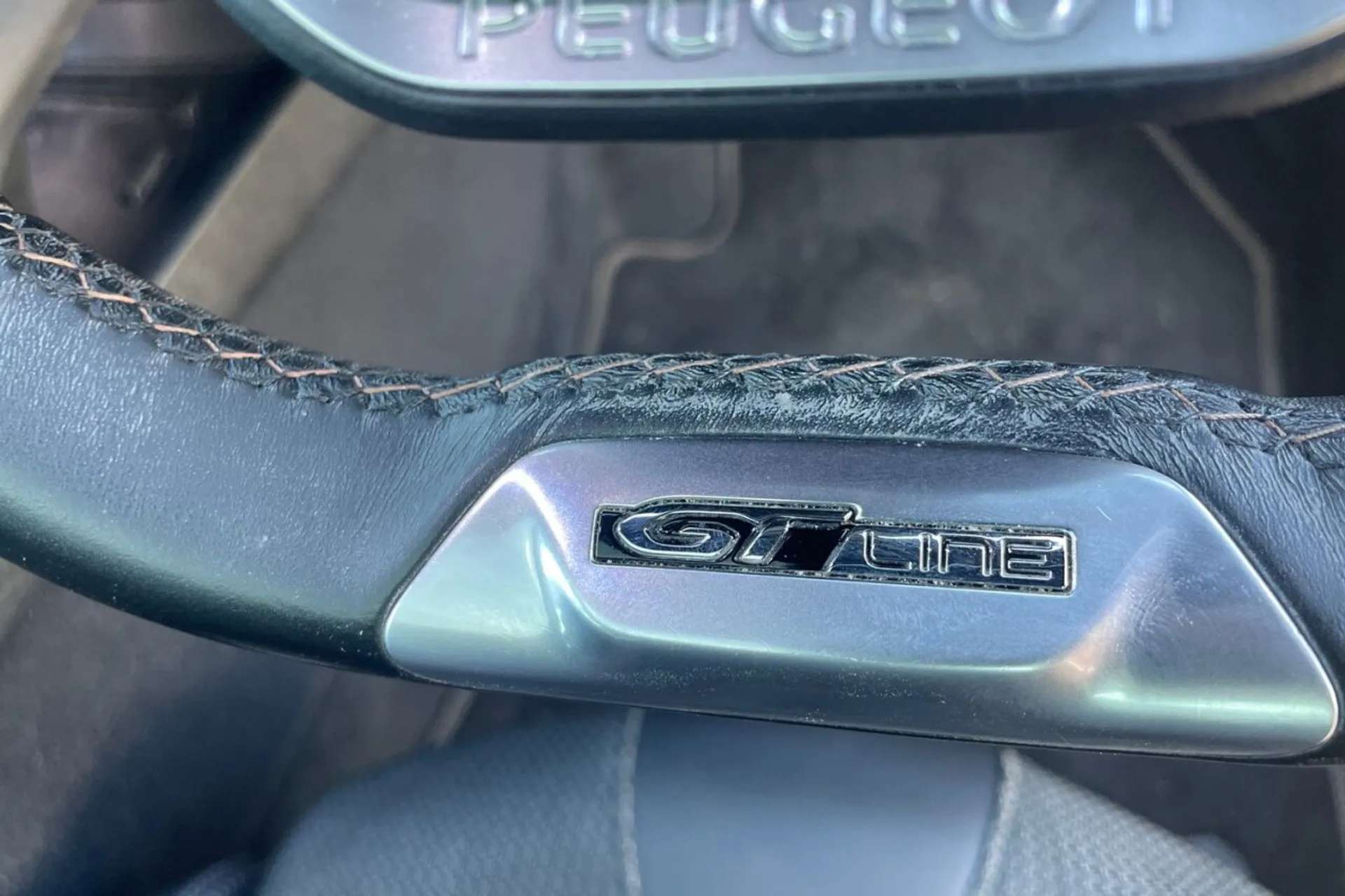 2021 PEUGEOT 508 2021 PEUGEOT 508