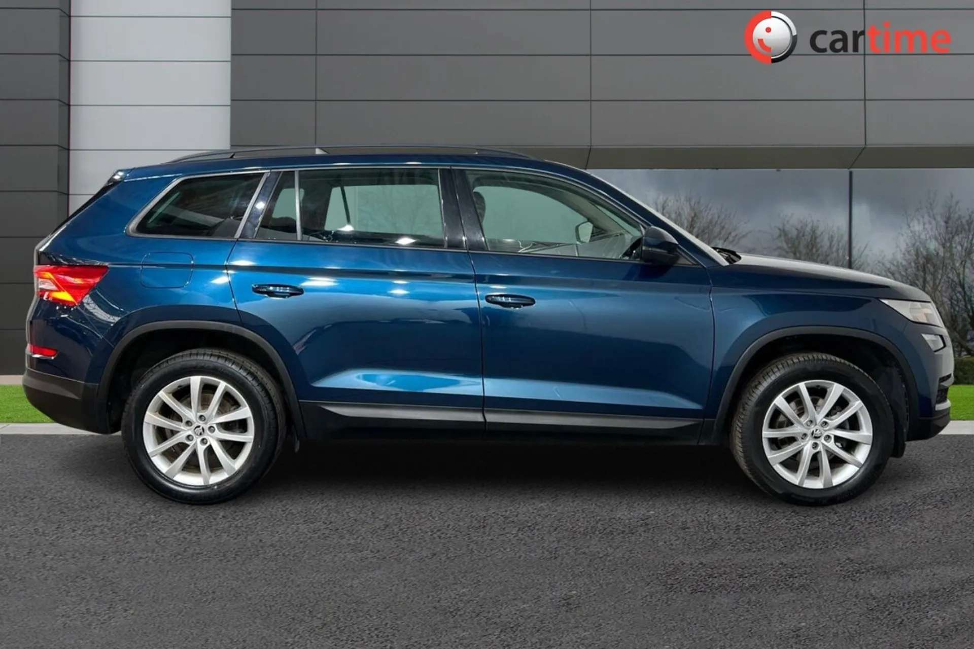A 2021 SKODA KODIAQ 1.5 SE TSI DSG 5d 148 BHP Android Auto/Apple CarPlay, Cruise Control, DAB Radio, Bluetooth, Touchscreen Energy Blue, 18-Inch Alloy Wheels A 2021 SKODA KODIAQ 1.5 SE TSI DSG 5d 148 BHP Android Auto/Apple CarPlay, Cruise Control, DAB Radio, Bluetooth, Touchscreen Energy Blue, 18-Inch Alloy Wheels
