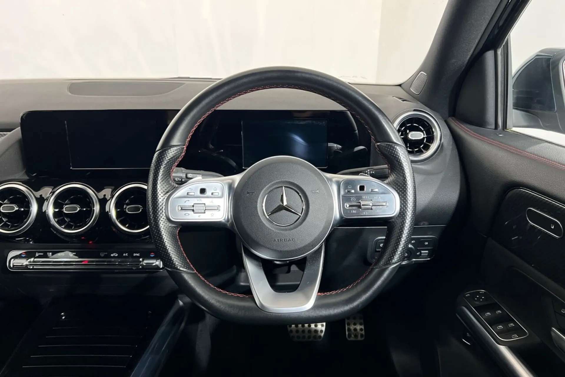 0 MERCEDES-BENZ GLA CLASS 0 MERCEDES-BENZ GLA CLASS