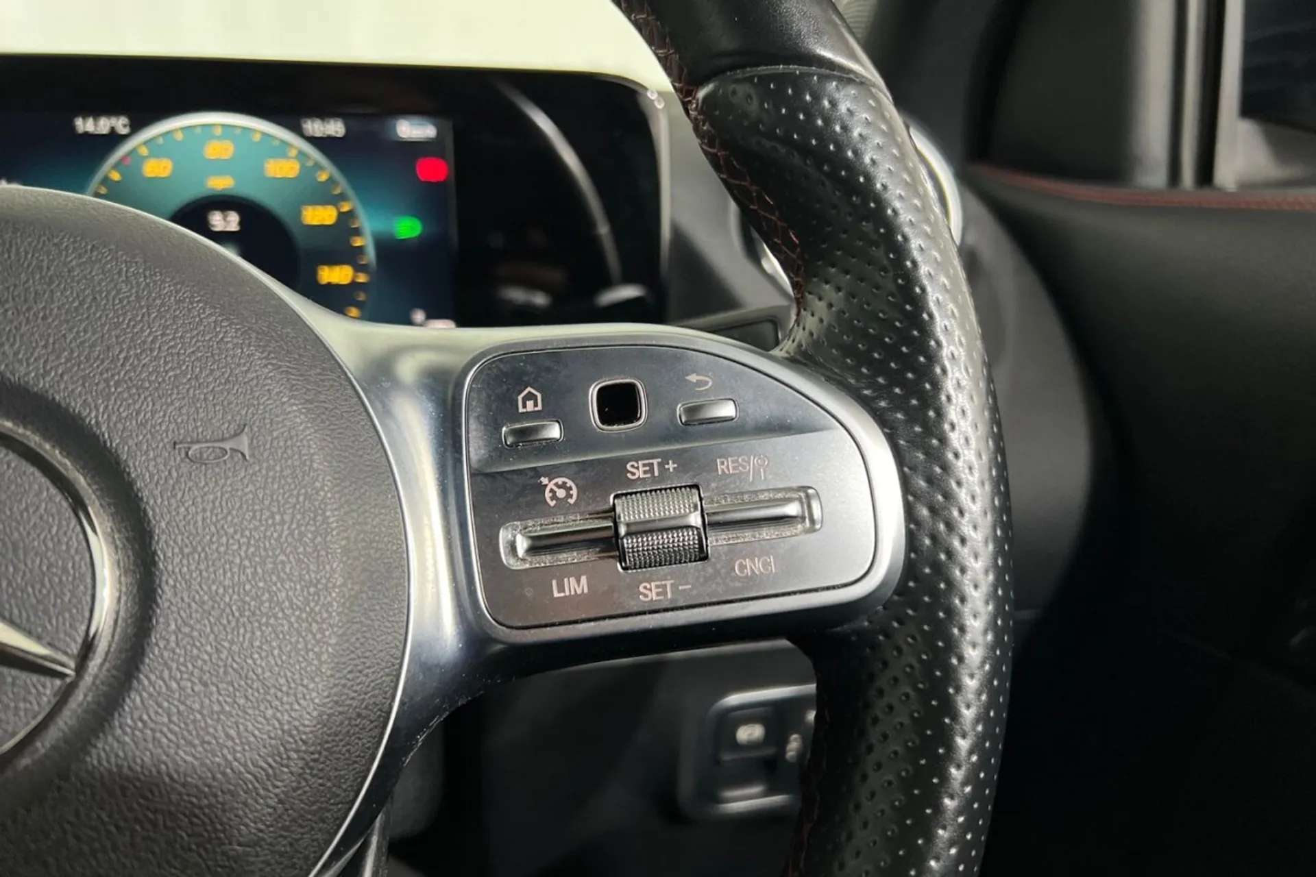 0 MERCEDES-BENZ GLA CLASS 0 MERCEDES-BENZ GLA CLASS