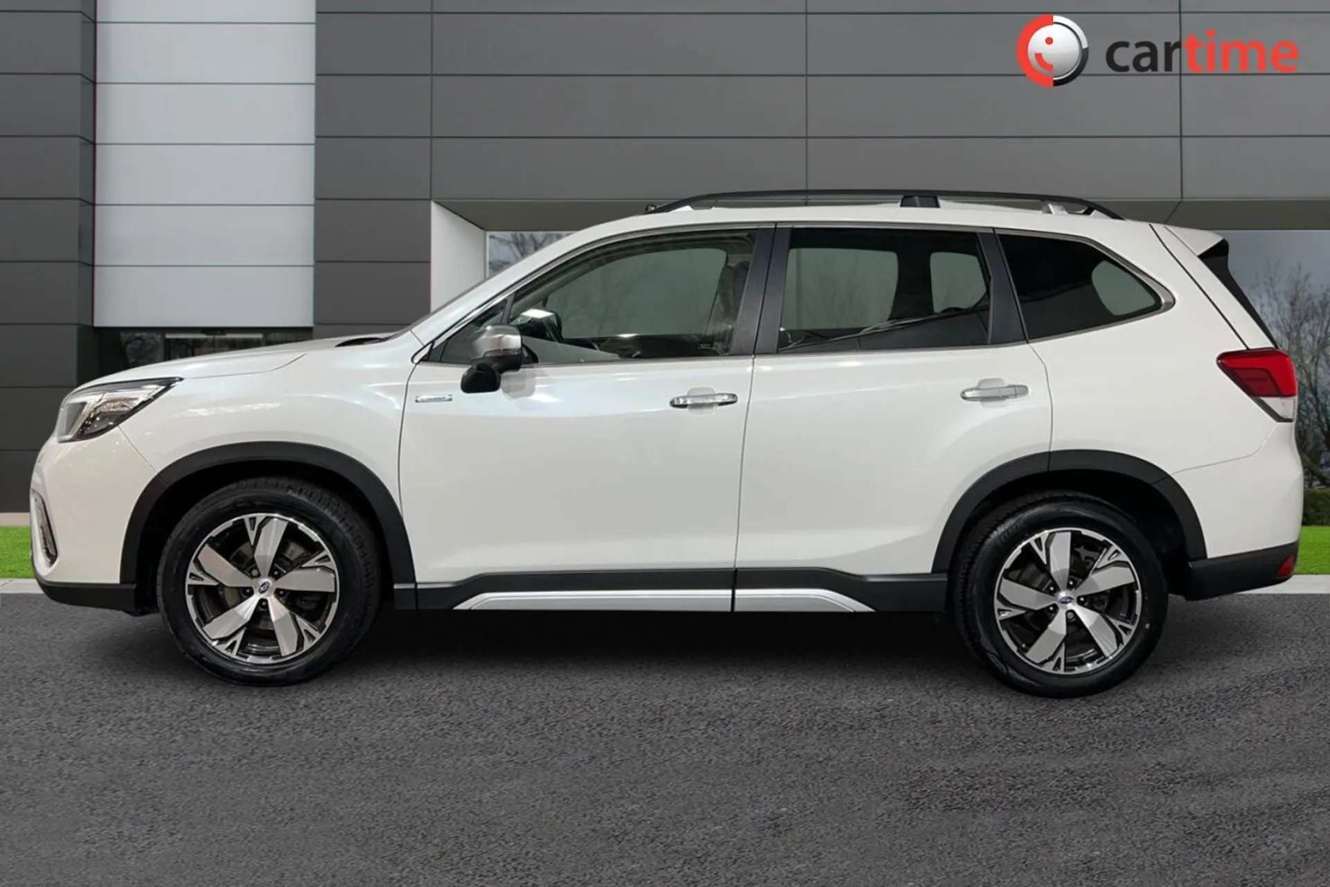 A 2022 SUBARU FORESTER 2.0 E-BOXER XE PREMIUM 5d 148 BHP Heated Front Seats, Reversing Camera, 8-Inch Touchscreen, DAB Digital Radio, Keyless Entry Crystal White, 17-Inch Al A 2022 SUBARU FORESTER 2.0 E-BOXER XE PREMIUM 5d 148 BHP Heated Front Seats, Reversing Camera, 8-Inch Touchscreen, DAB Digital Radio, Keyless Entry Crystal White, 17-Inch Al