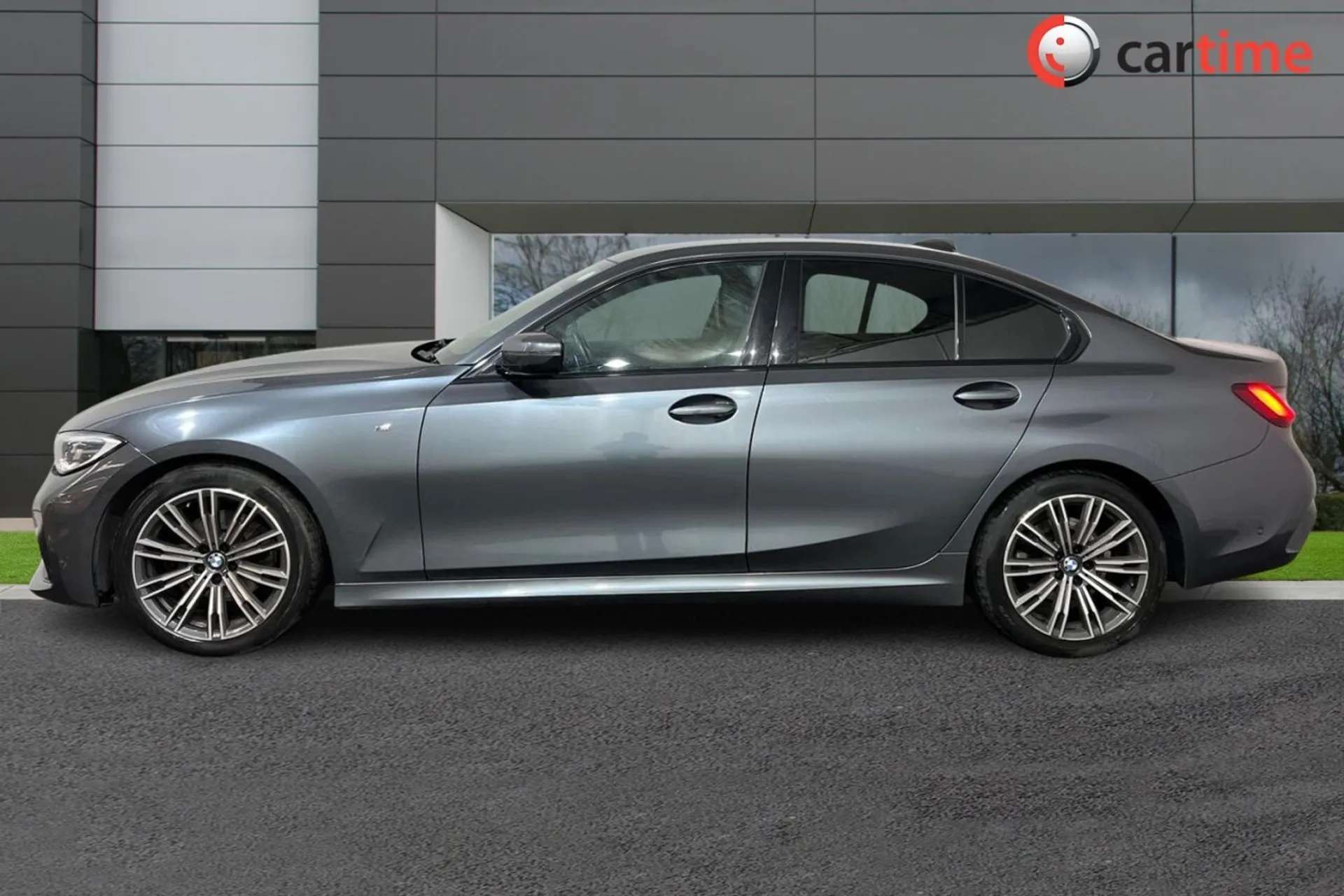 A 2022 BMW 3 SERIES 2.0 320I M SPORT 4d 182 BHP Live Cockpit, Satellite Navigation, 18-Inch Alloys, Apple CarPlay, Park Distance Control Mineral Grey, 18-Inch Alloy Wheel A 2022 BMW 3 SERIES 2.0 320I M SPORT 4d 182 BHP Live Cockpit, Satellite Navigation, 18-Inch Alloys, Apple CarPlay, Park Distance Control Mineral Grey, 18-Inch Alloy Wheel