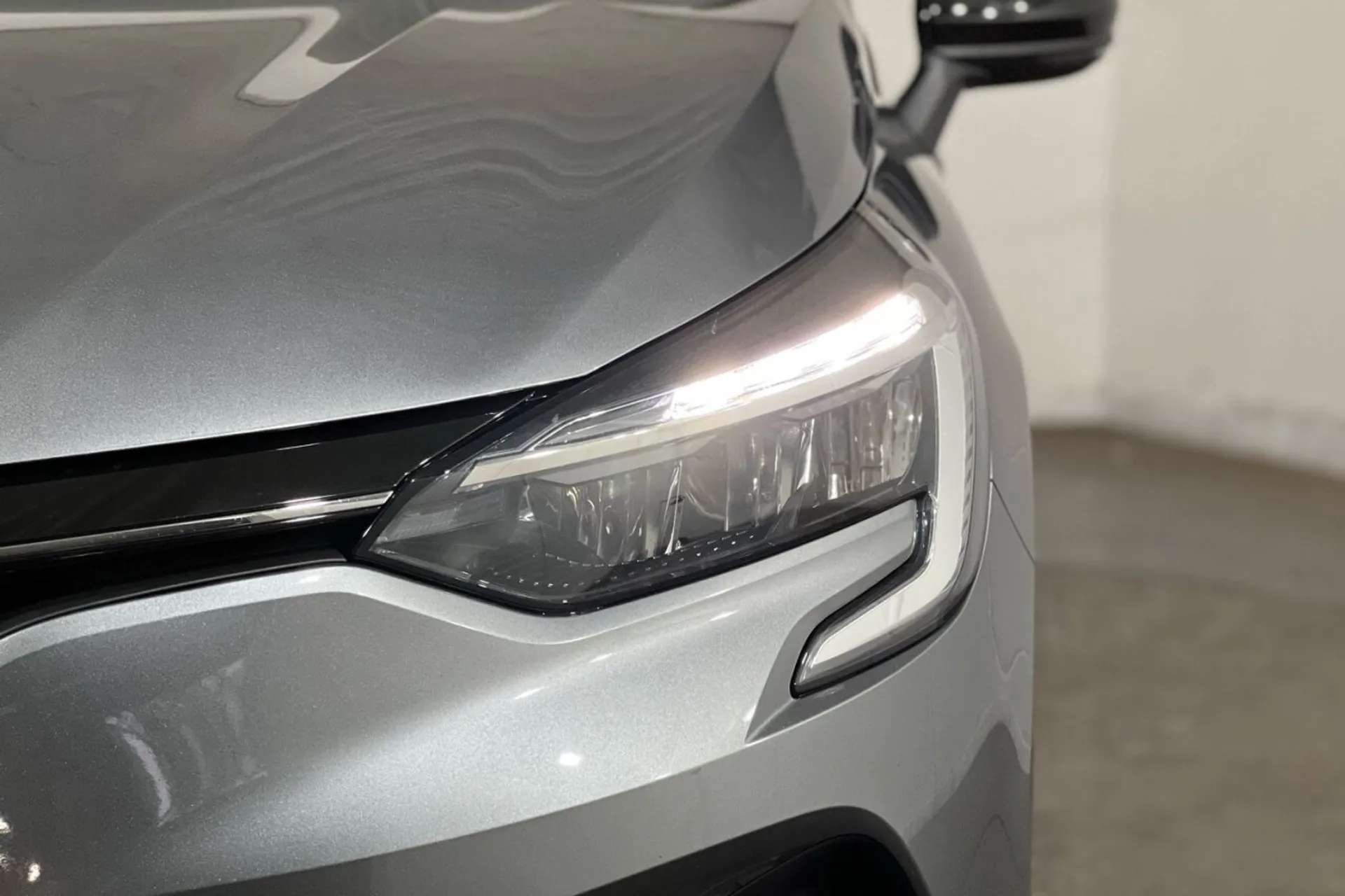 2023 RENAULT CLIO 2023 RENAULT CLIO