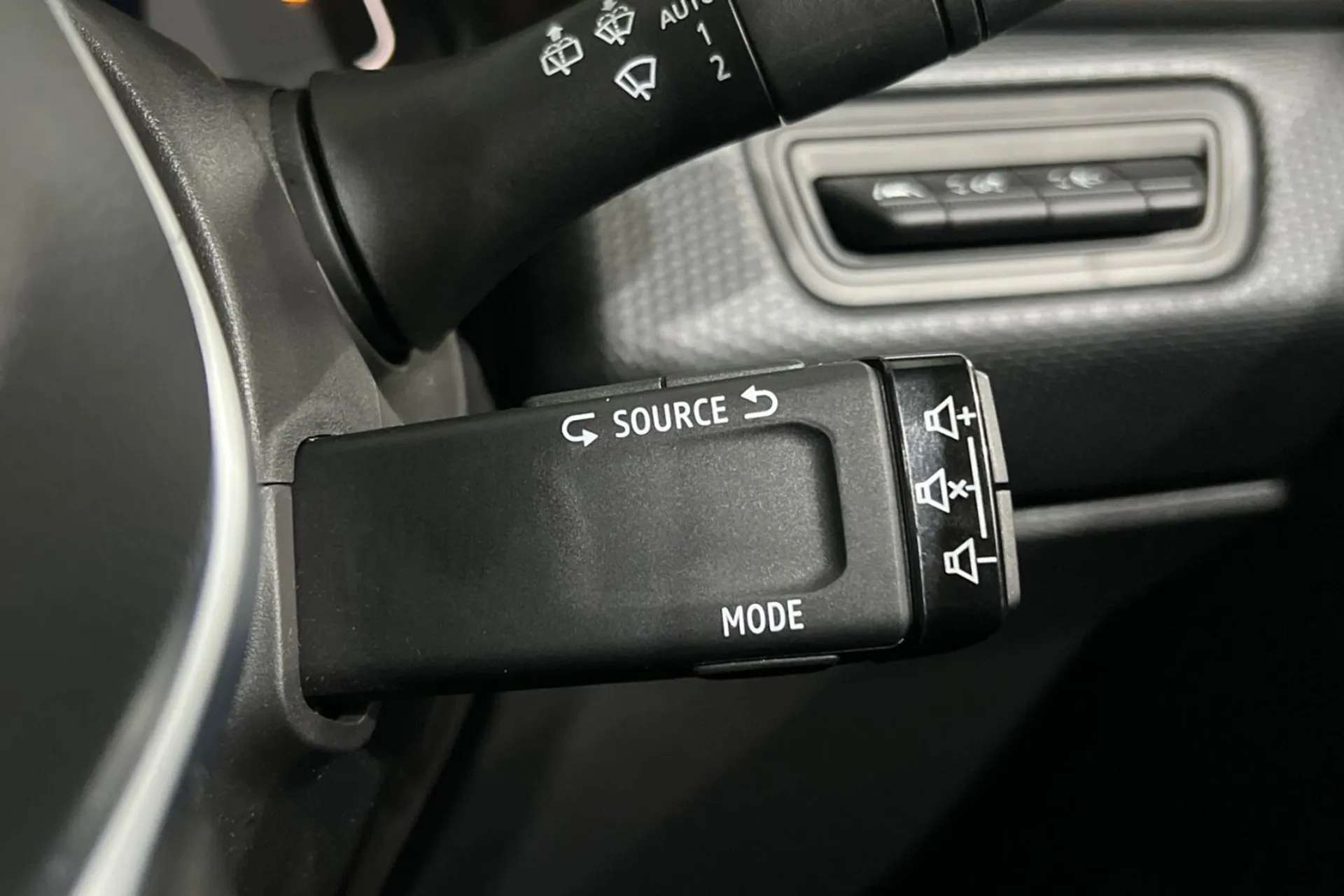 2023 RENAULT CLIO 2023 RENAULT CLIO