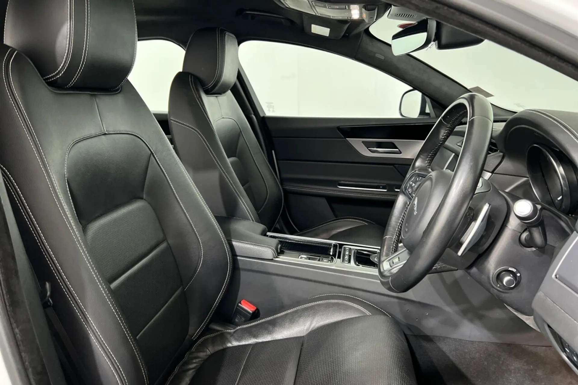 2018 JAGUAR XF 2018 JAGUAR XF