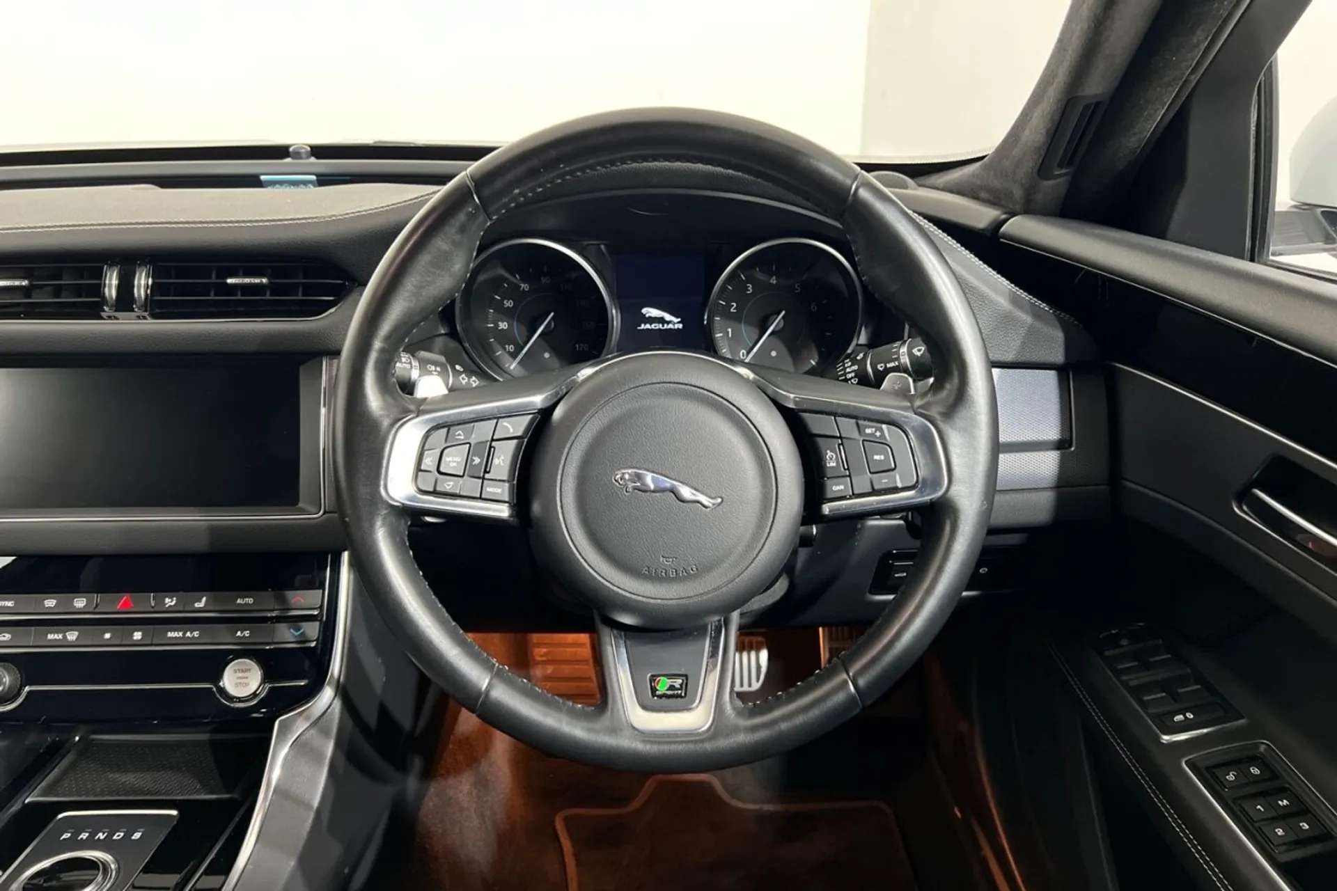 2018 JAGUAR XF 2018 JAGUAR XF