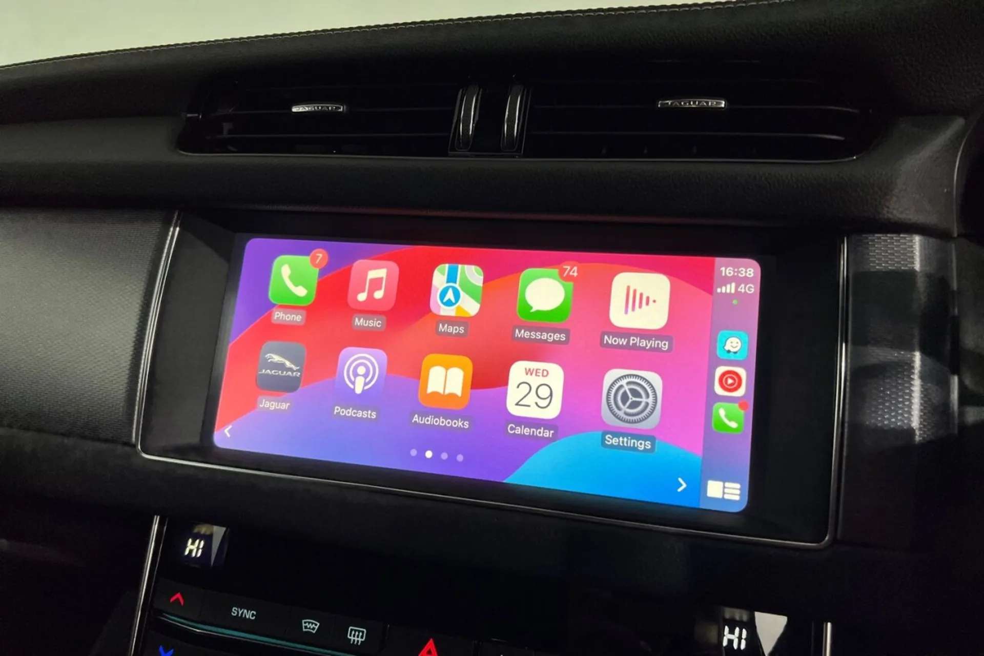 2018 JAGUAR XF 2018 JAGUAR XF